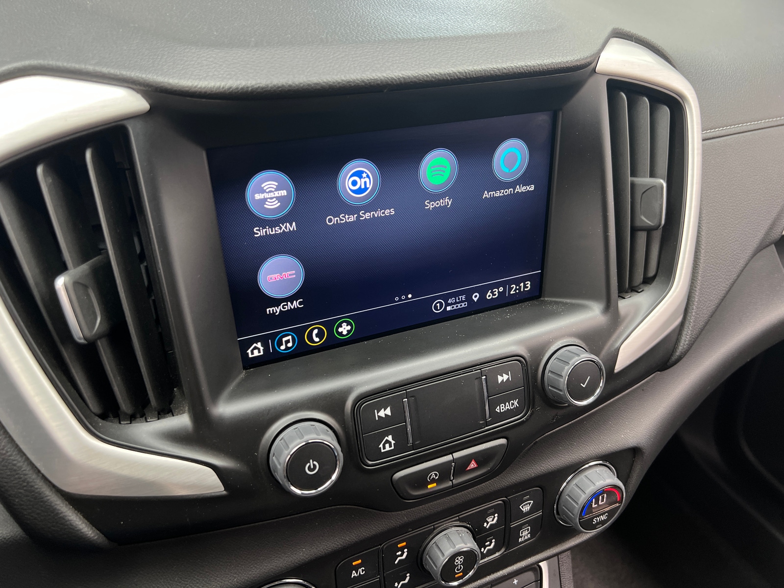 Thumbnail: 2024 GMC Terrain - 3