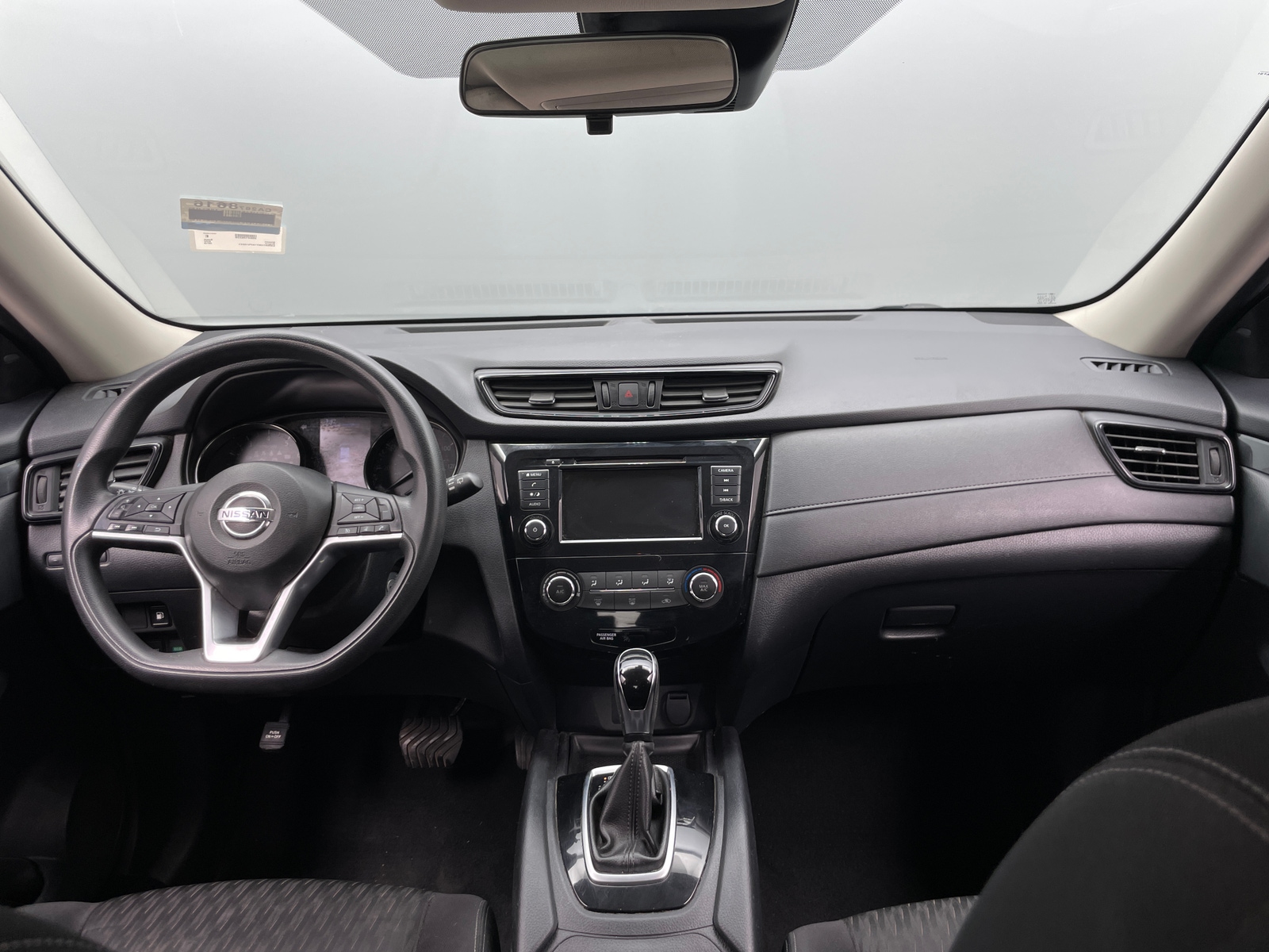 Thumbnail: 2019 Nissan Rogue - 3
