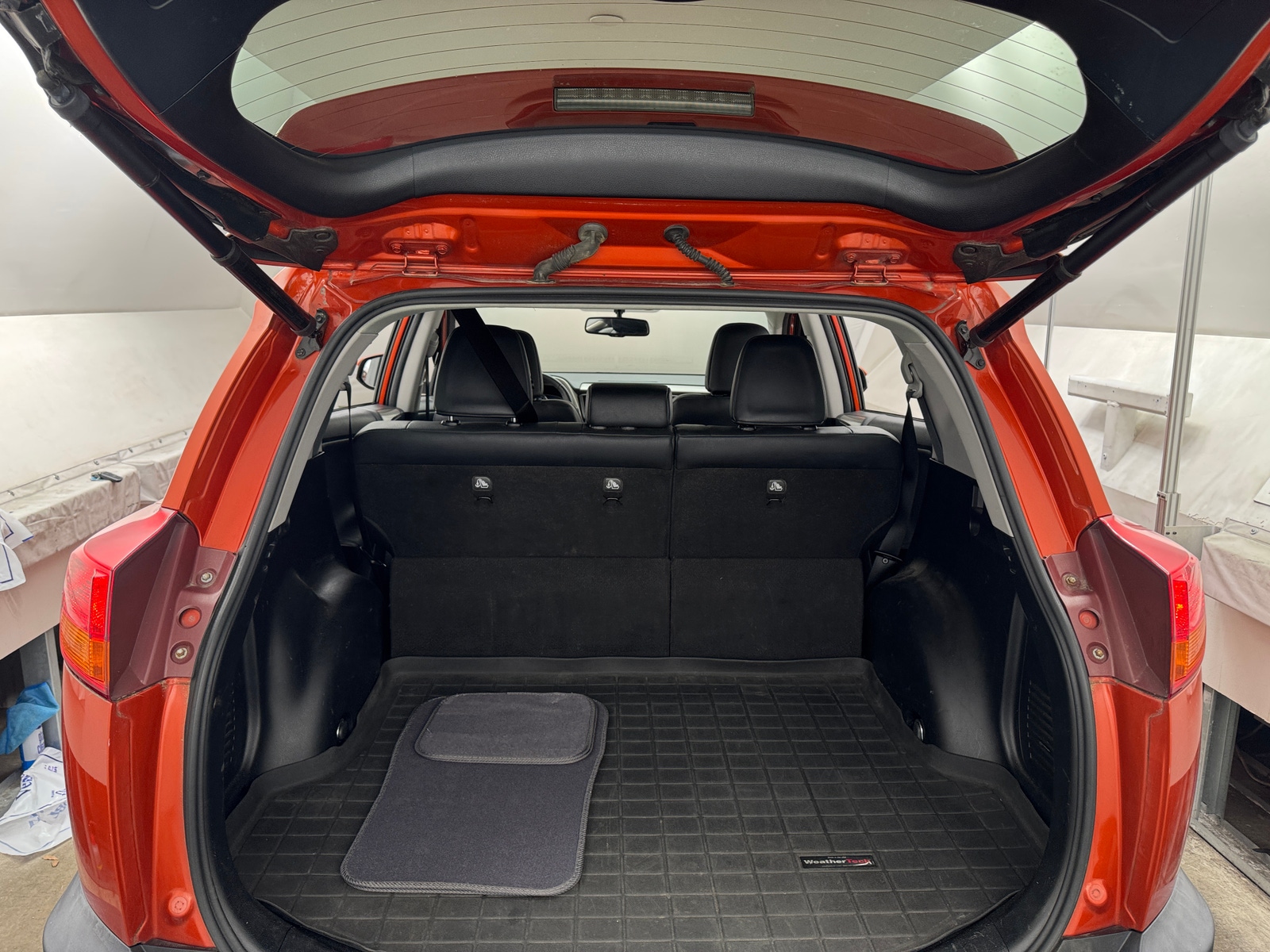 Thumbnail: 2015 Toyota RAV4 - 6