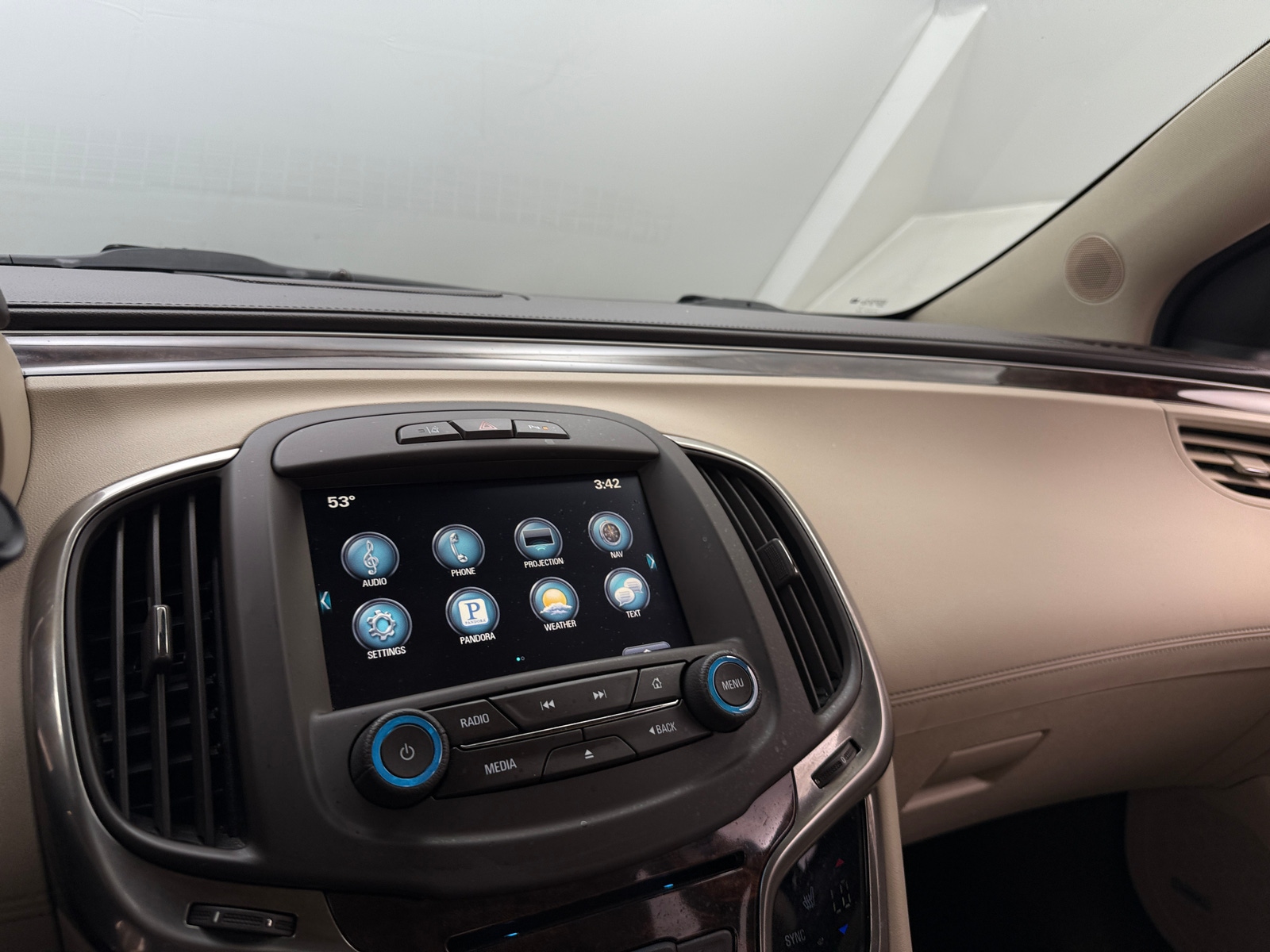 Thumbnail: 2016 Buick LaCrosse - 3
