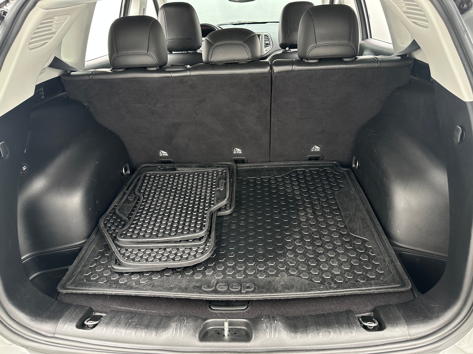 Thumbnail: 2021 Jeep Compass - 7