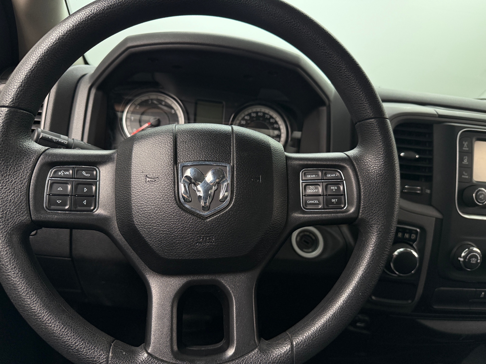 Thumbnail: 2019 RAM 1500 Classic - 4