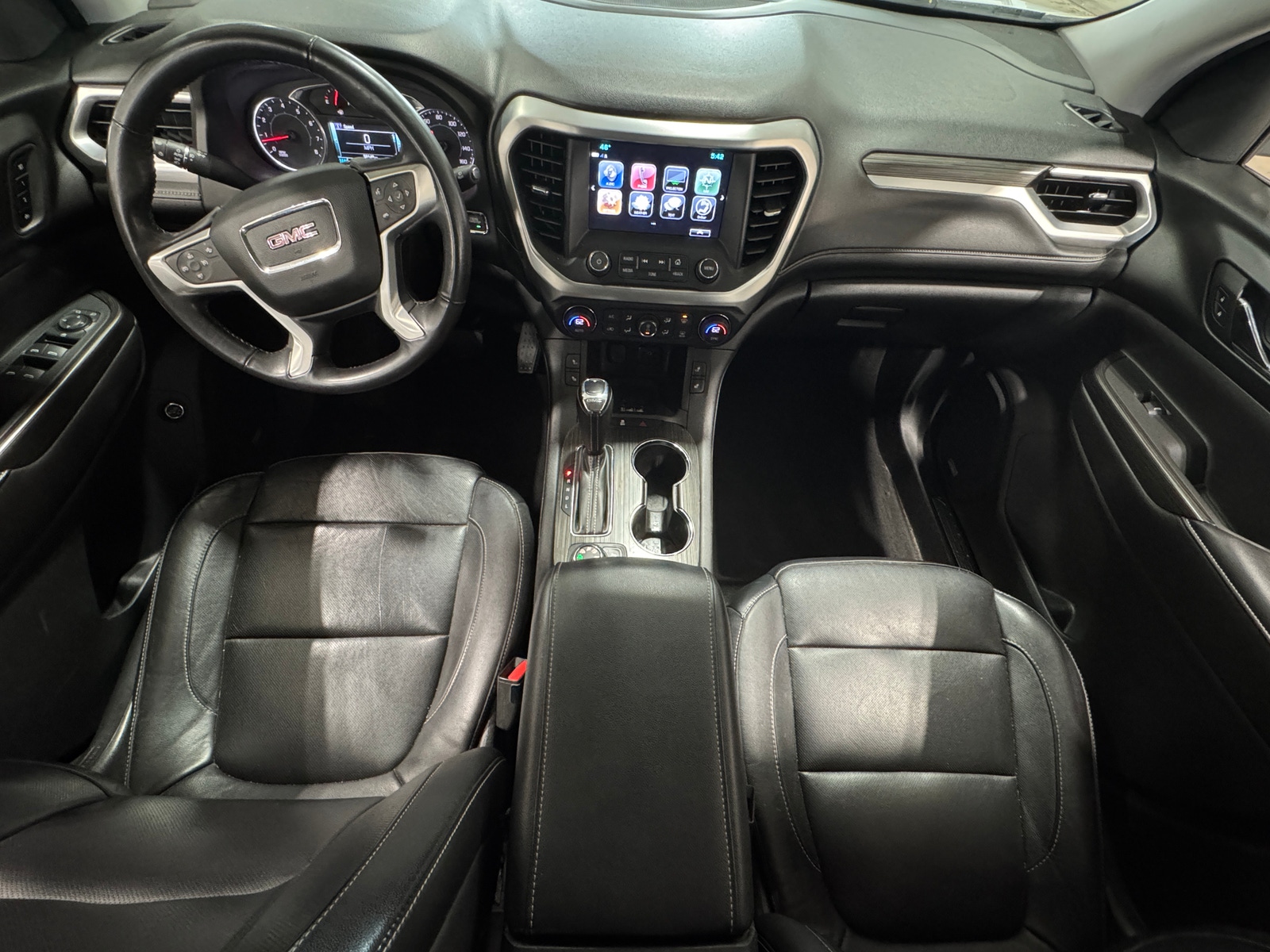 Thumbnail: 2017 GMC Acadia - 2