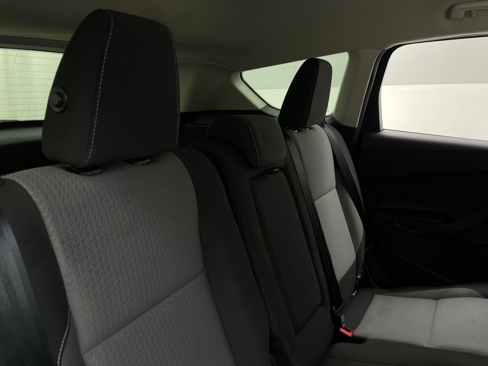 Thumbnail: 2019 Ford Escape - 6