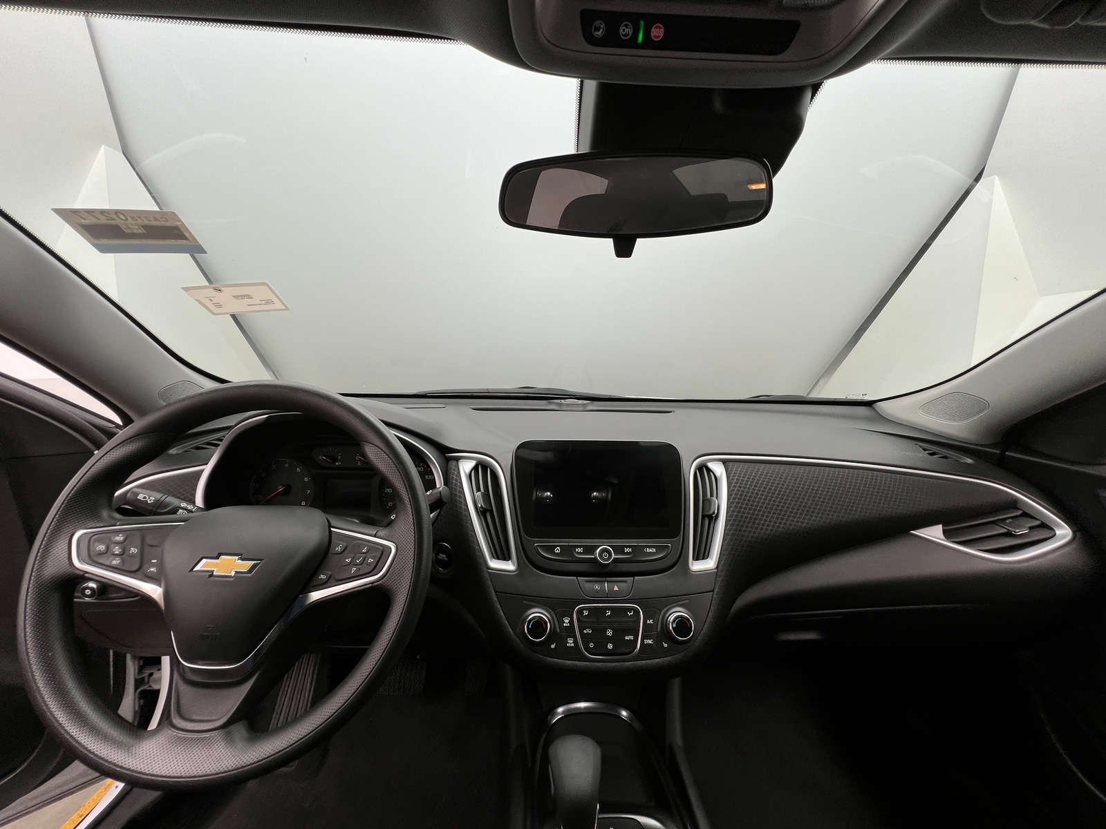 Thumbnail: 2023 Chevrolet Malibu - 3