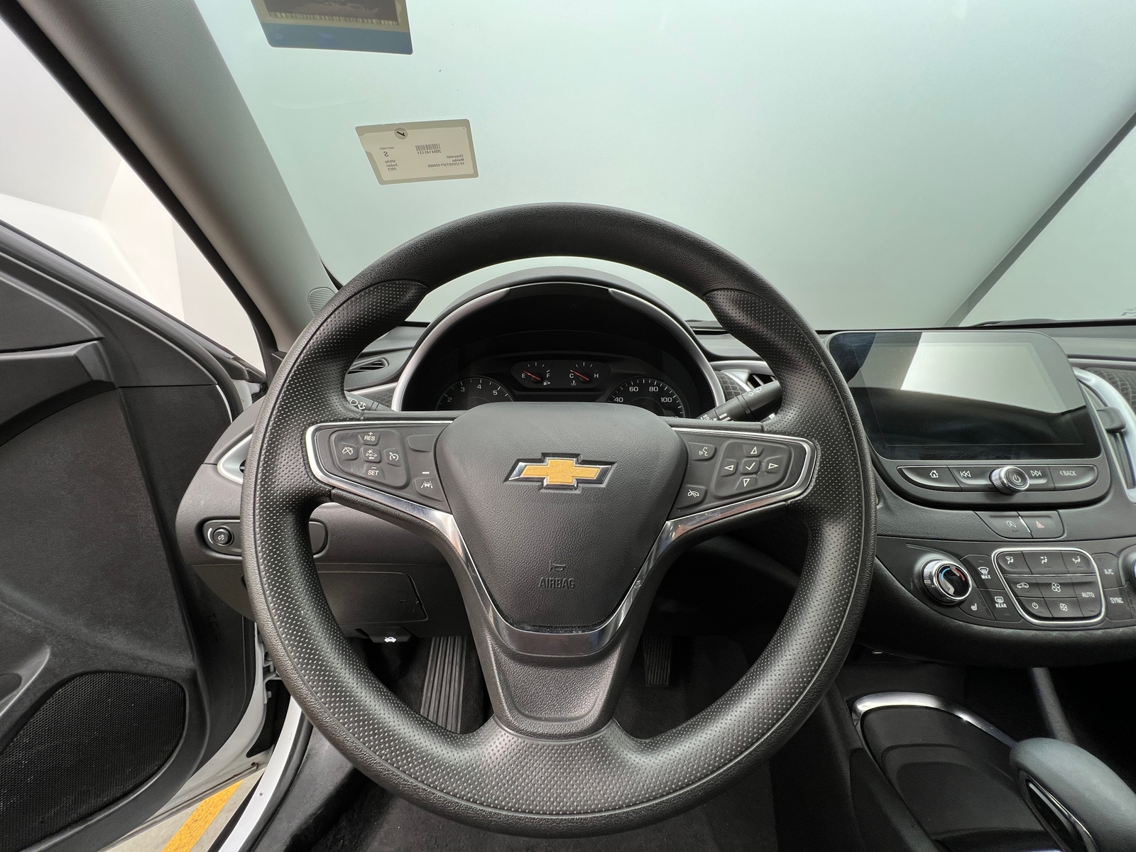 Thumbnail: 2023 Chevrolet Malibu - 5