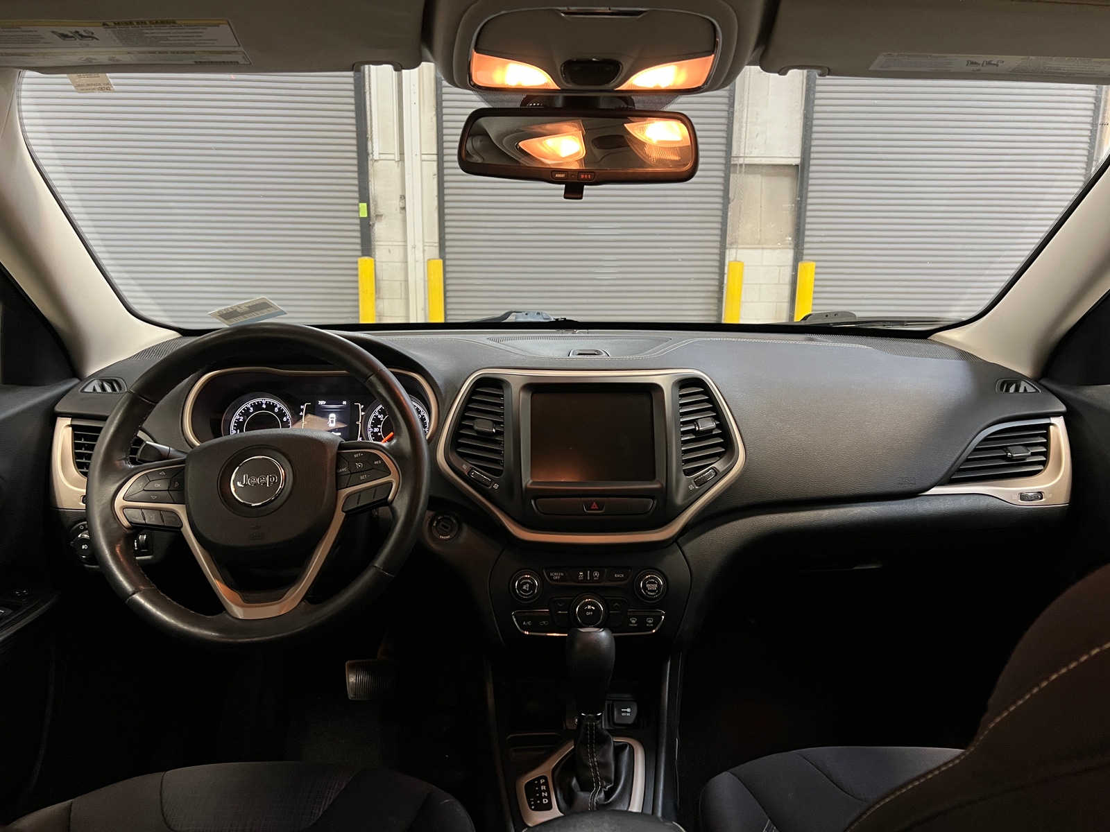 Thumbnail: 2015 Jeep Cherokee - 3
