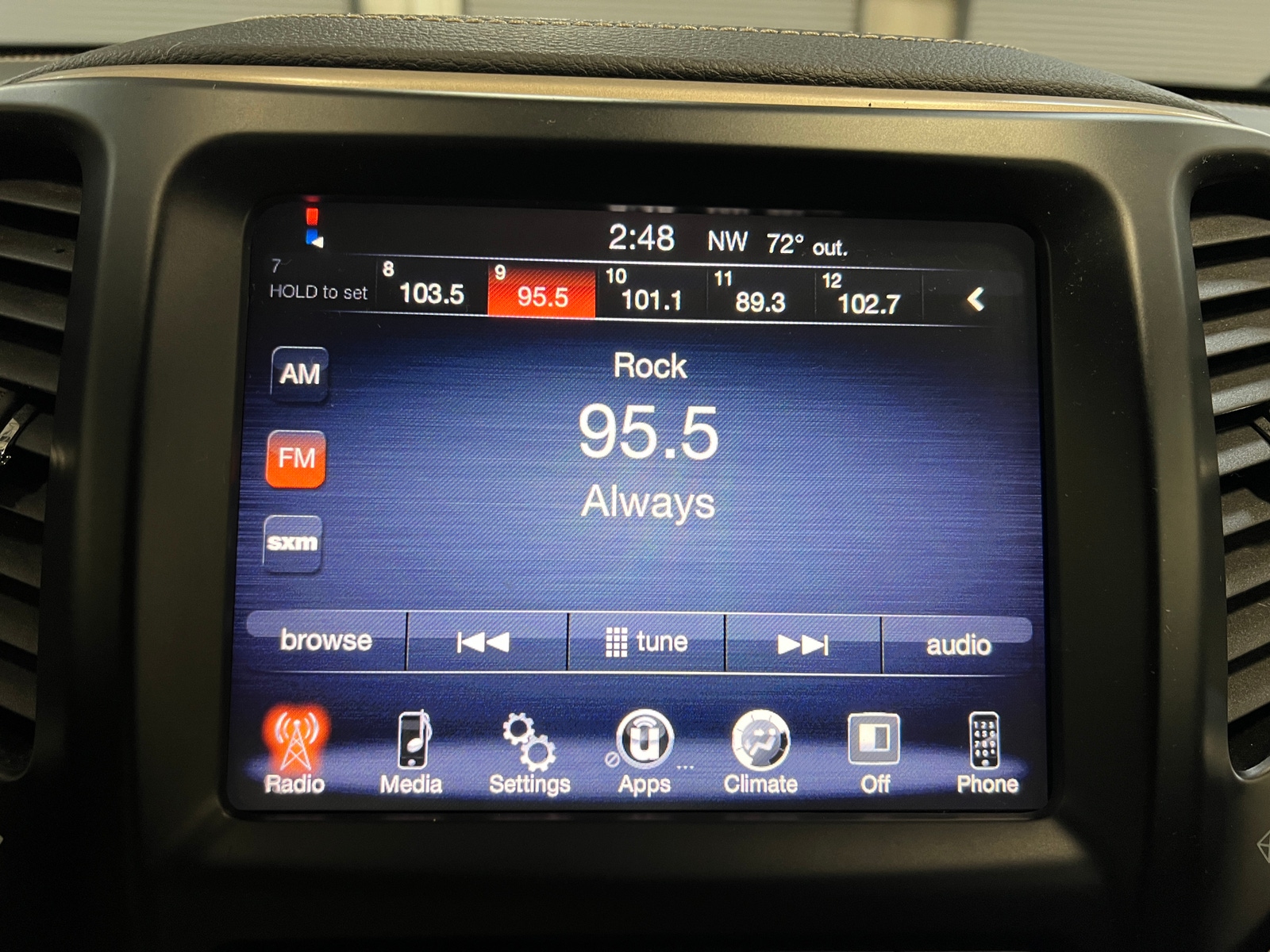 Thumbnail: 2015 Jeep Cherokee - 4