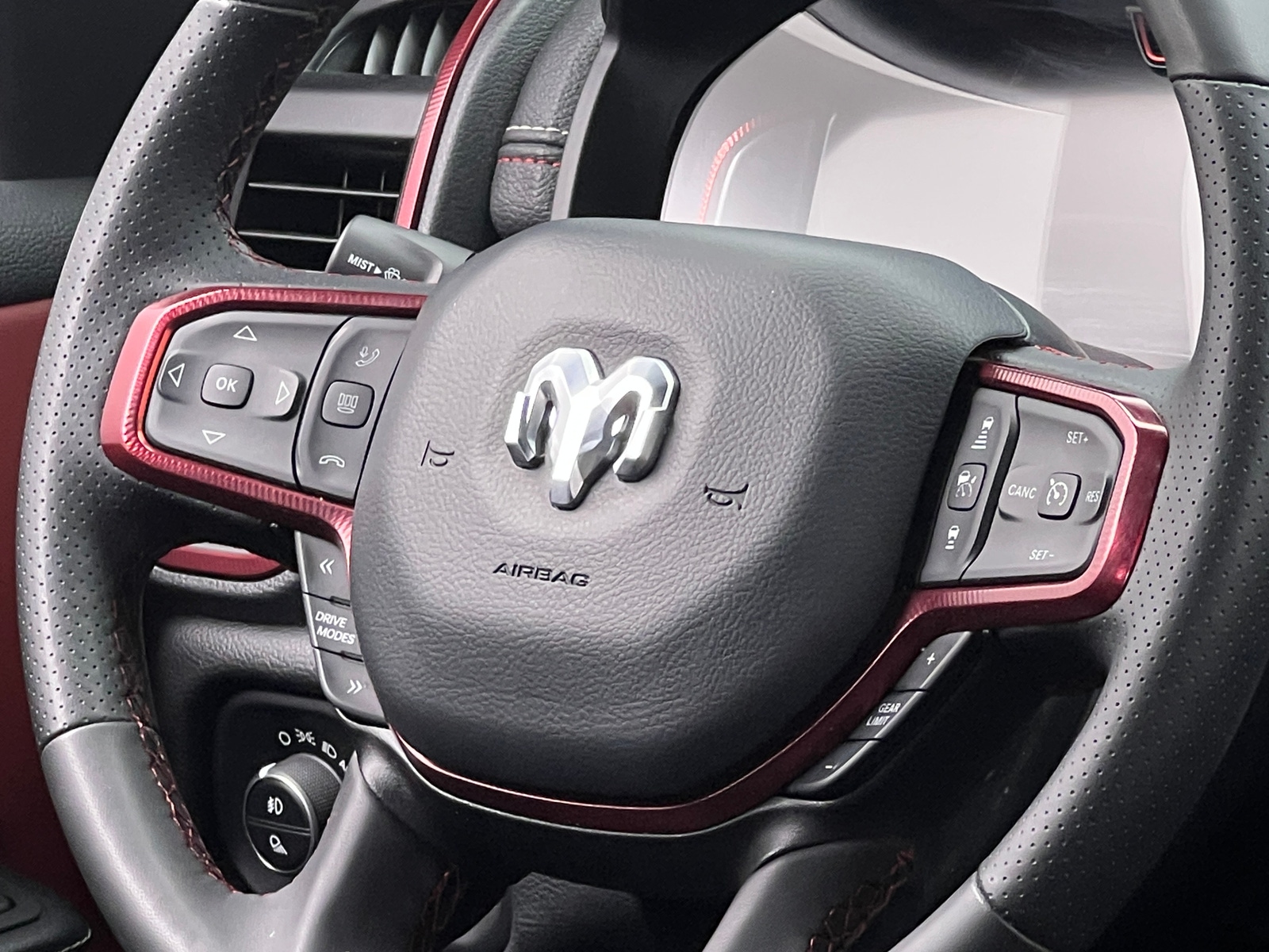 Thumbnail: 2025 RAM 1500 - 4