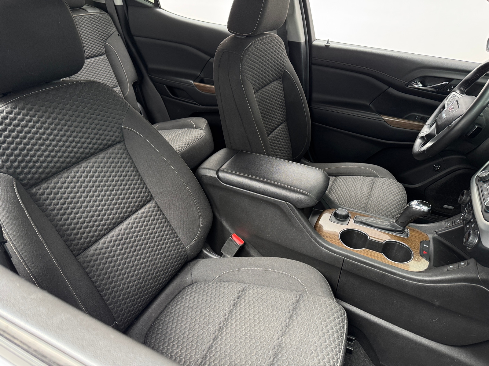 Thumbnail: 2019 GMC Acadia - 2