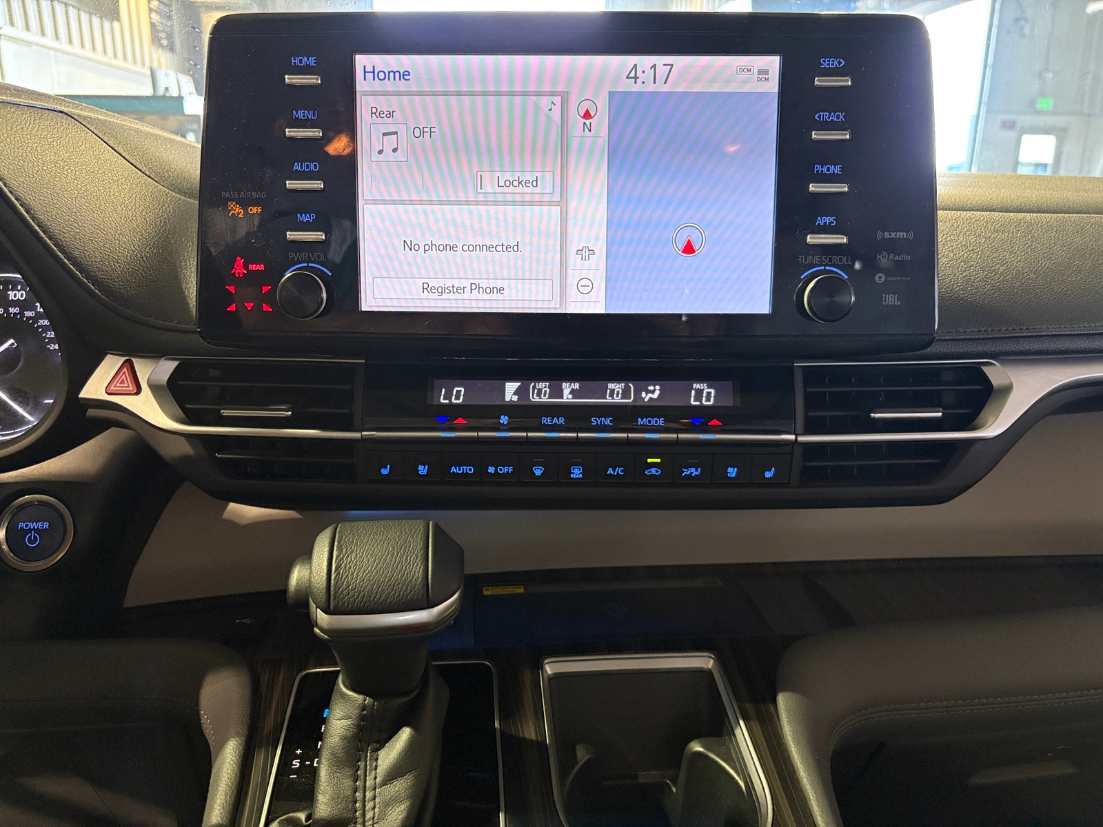 Thumbnail: 2022 Toyota Sienna - 3