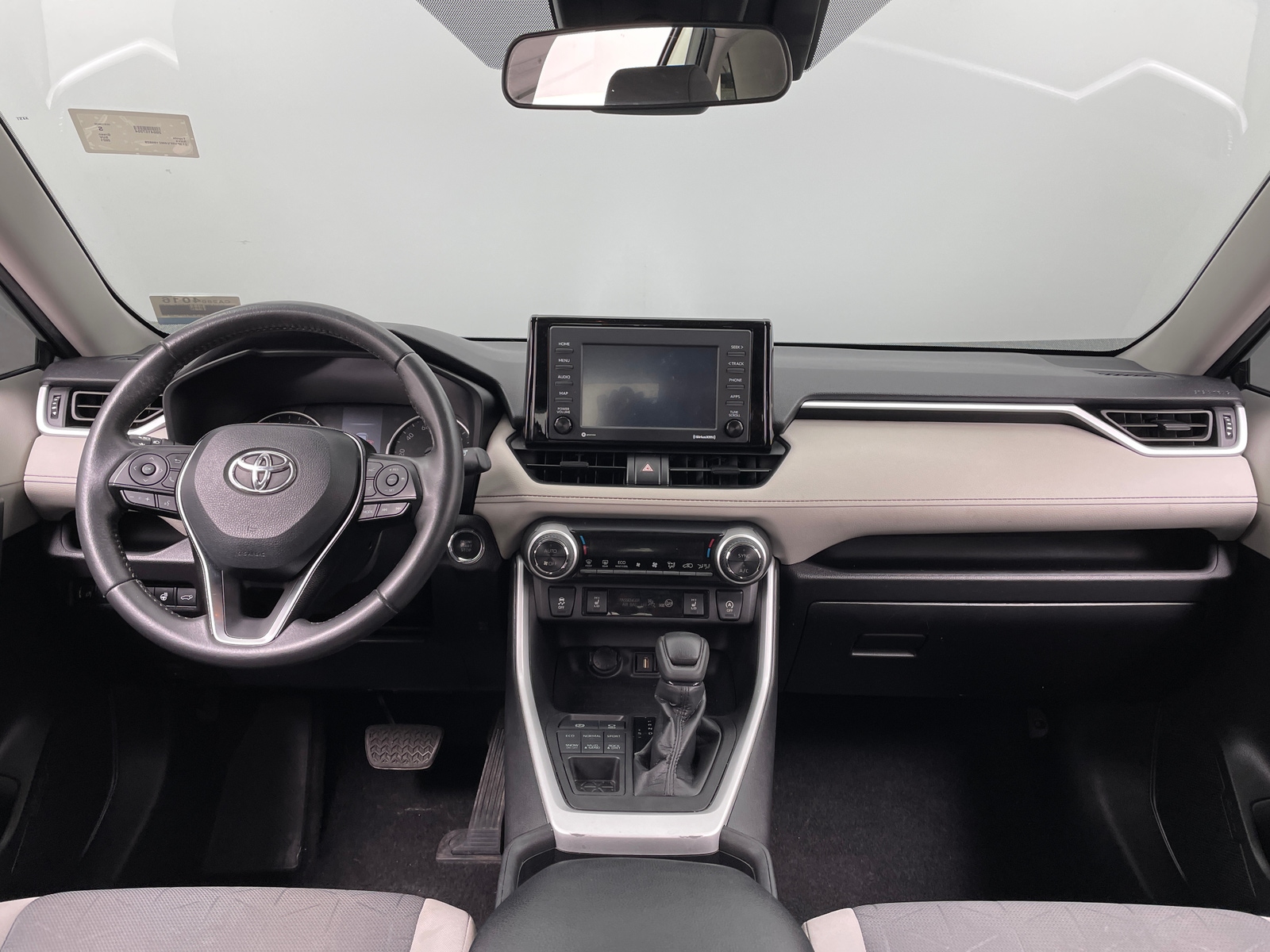 Thumbnail: 2021 Toyota RAV4 - 3