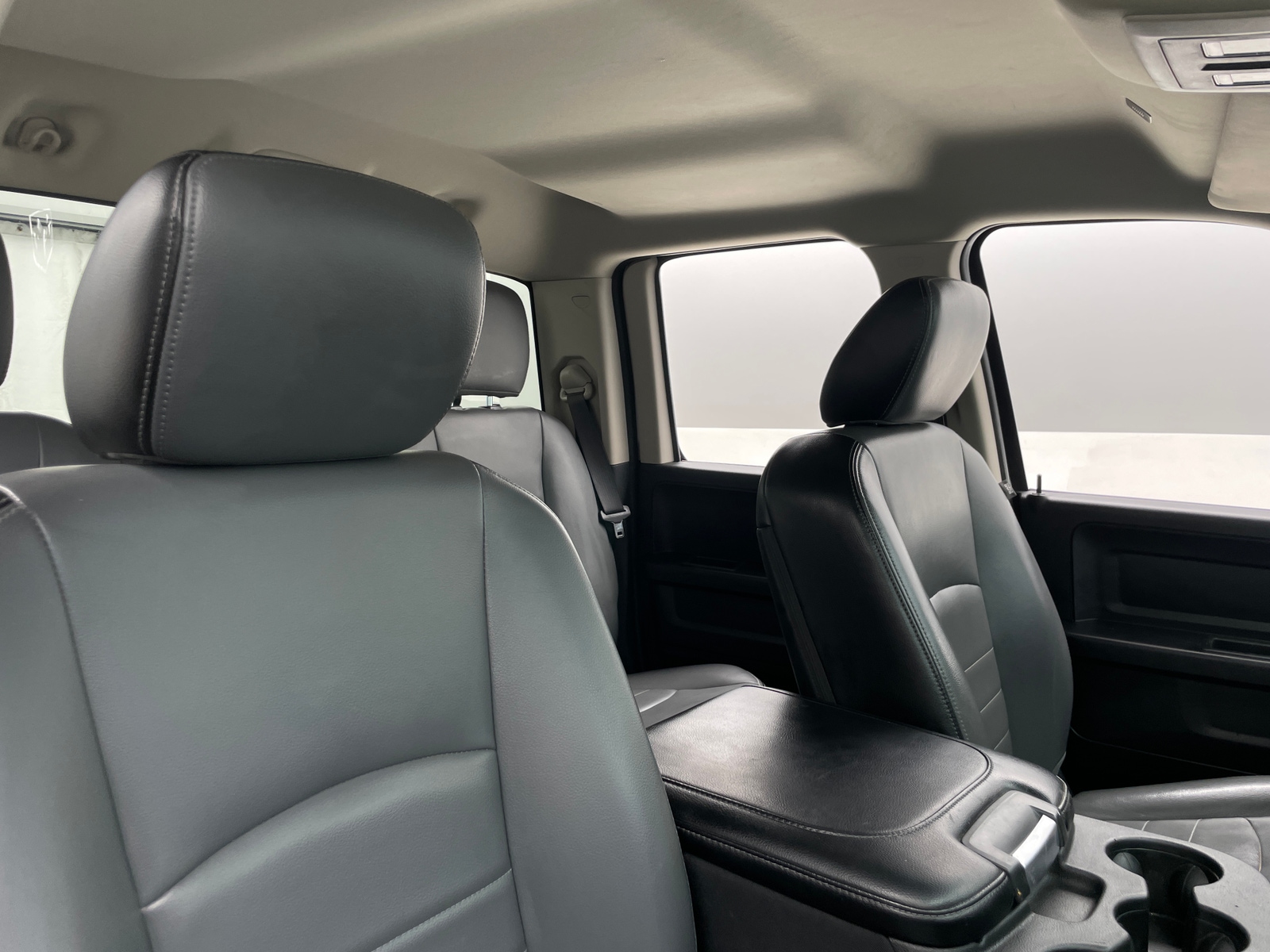 Thumbnail: 2022 RAM 1500 Classic - 2