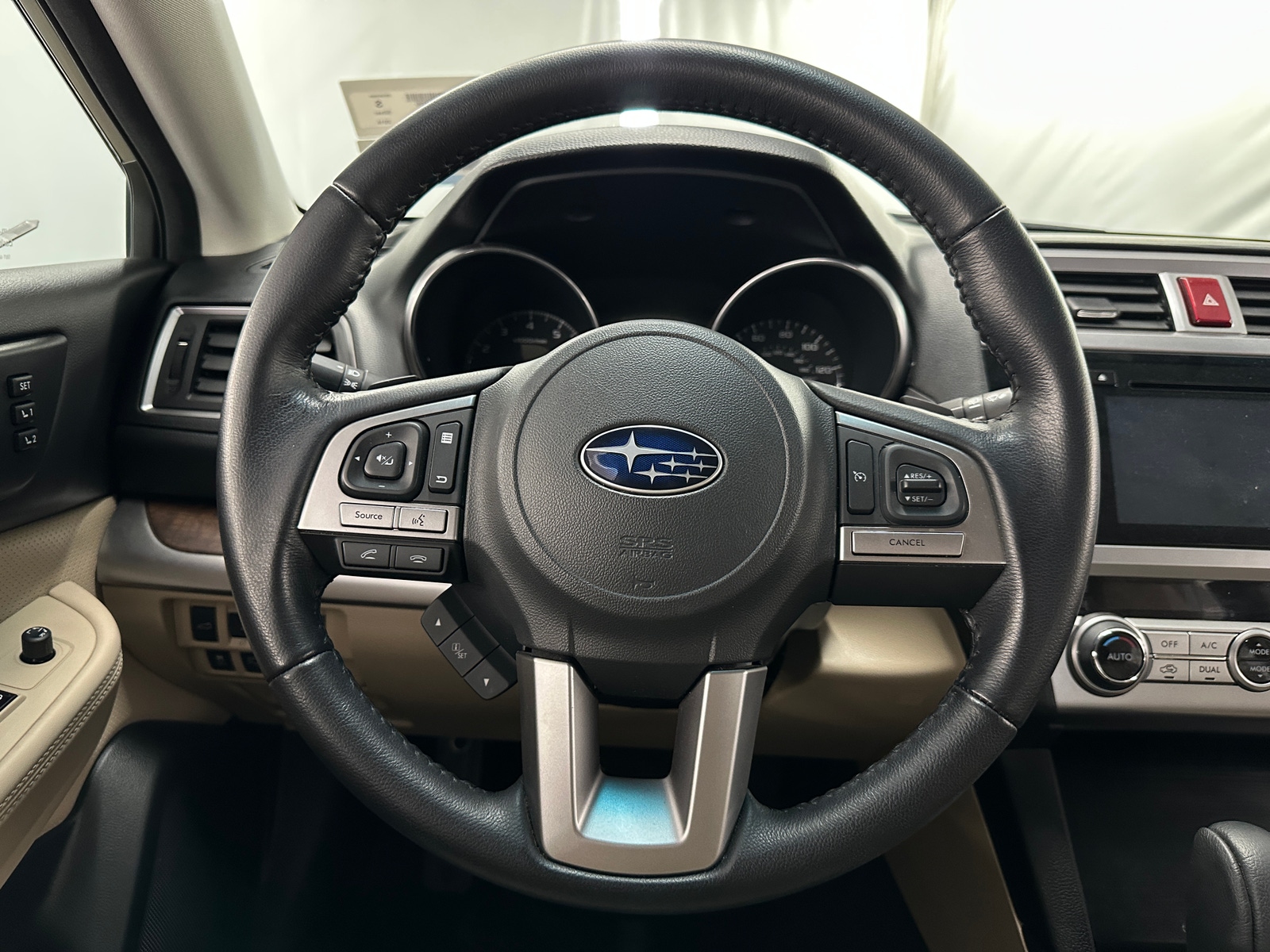 Thumbnail: 2016 Subaru Outback - 4