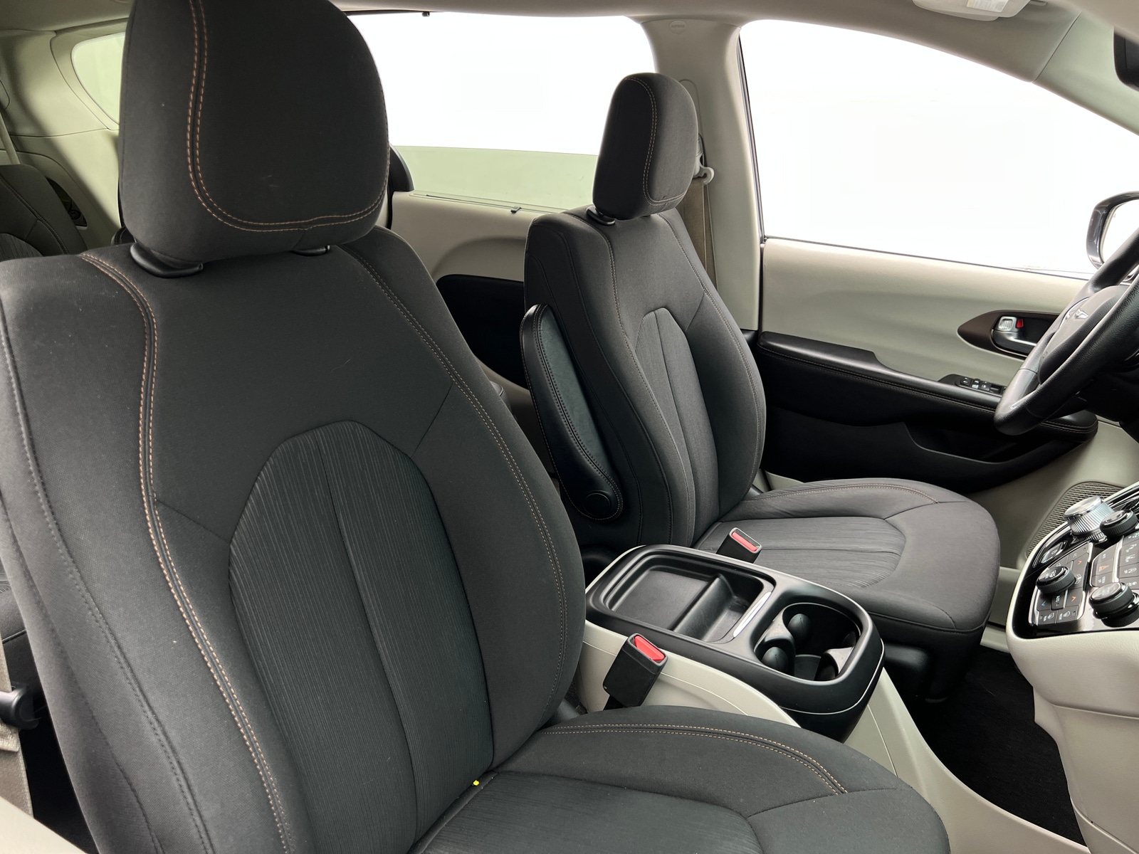 Thumbnail: 2019 Chrysler Pacifica - 2
