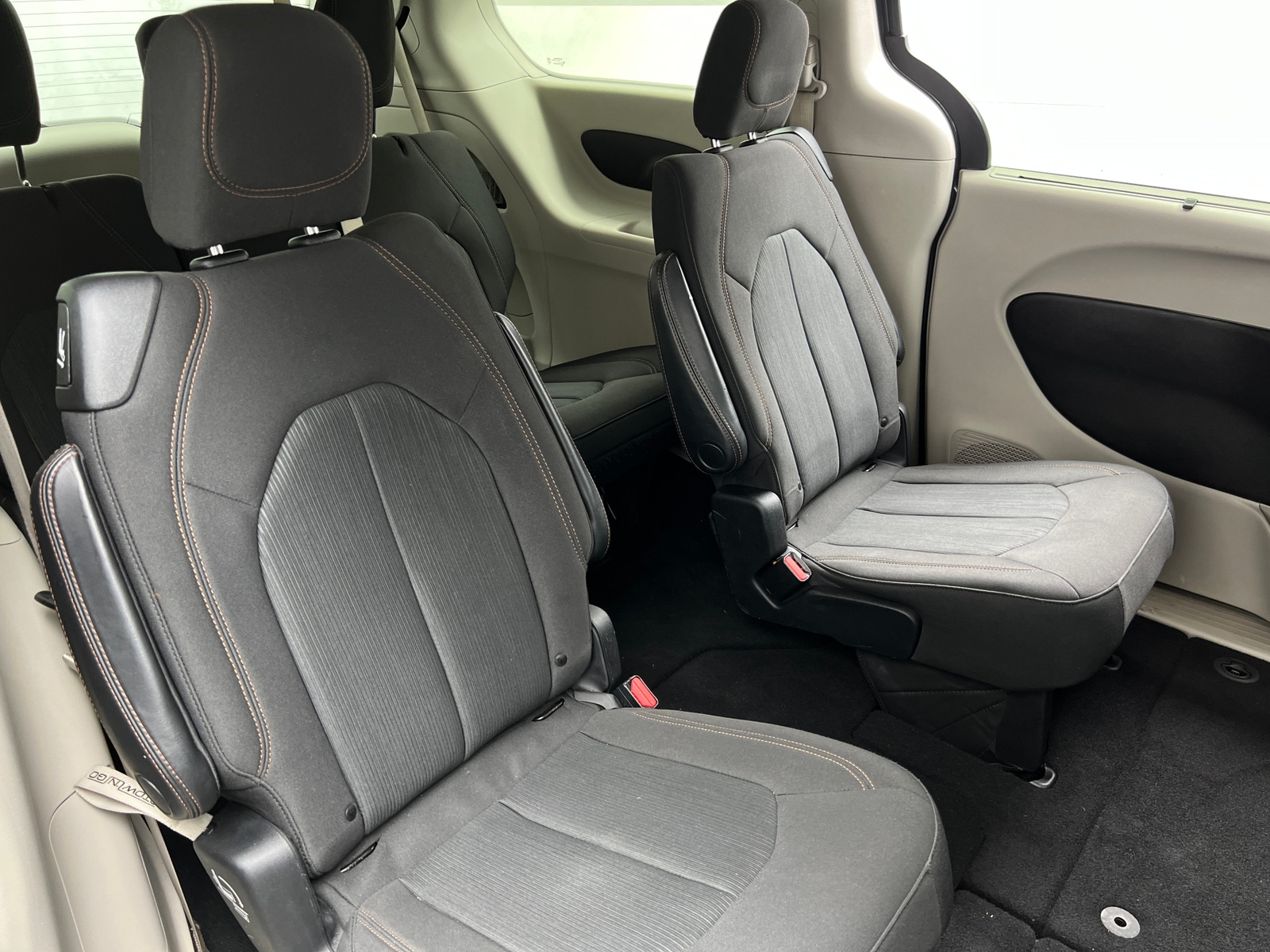Thumbnail: 2019 Chrysler Pacifica - 6