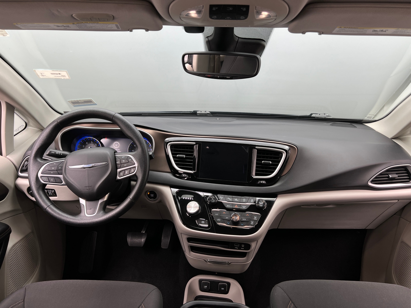 Thumbnail: 2019 Chrysler Pacifica - 3