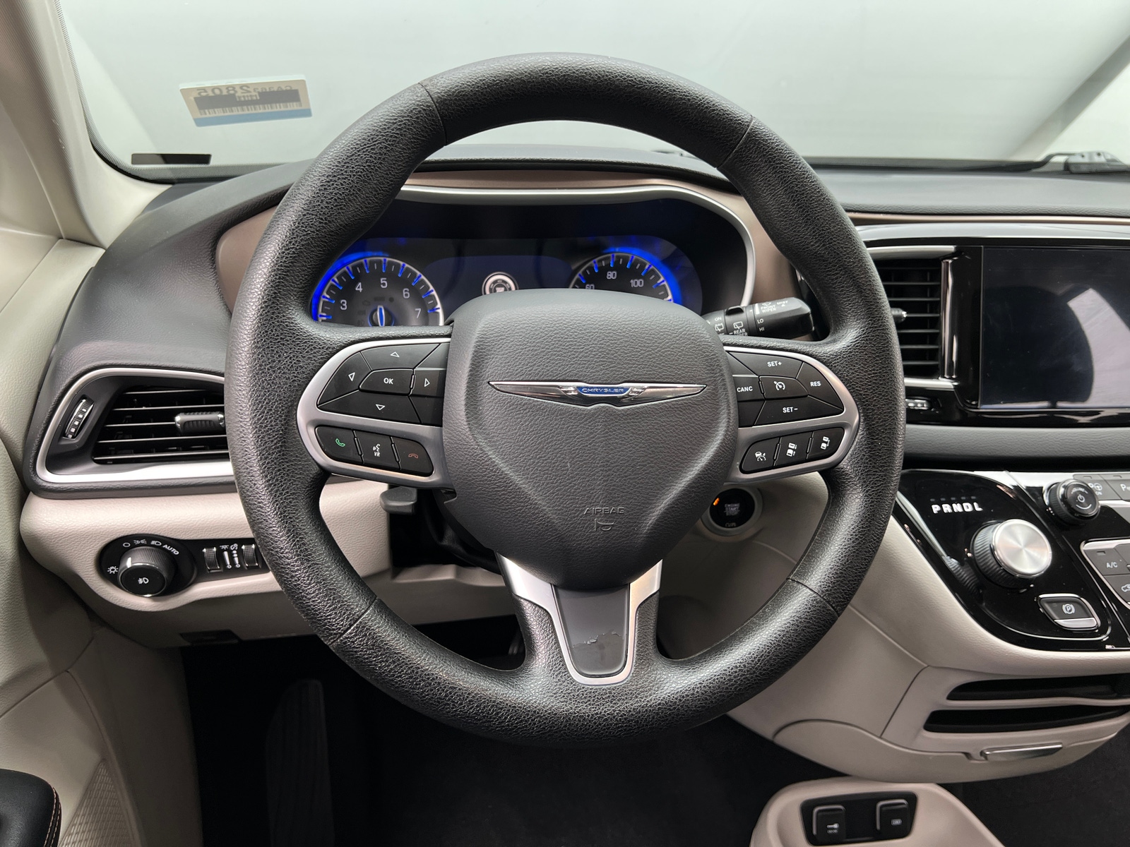 Thumbnail: 2019 Chrysler Pacifica - 5
