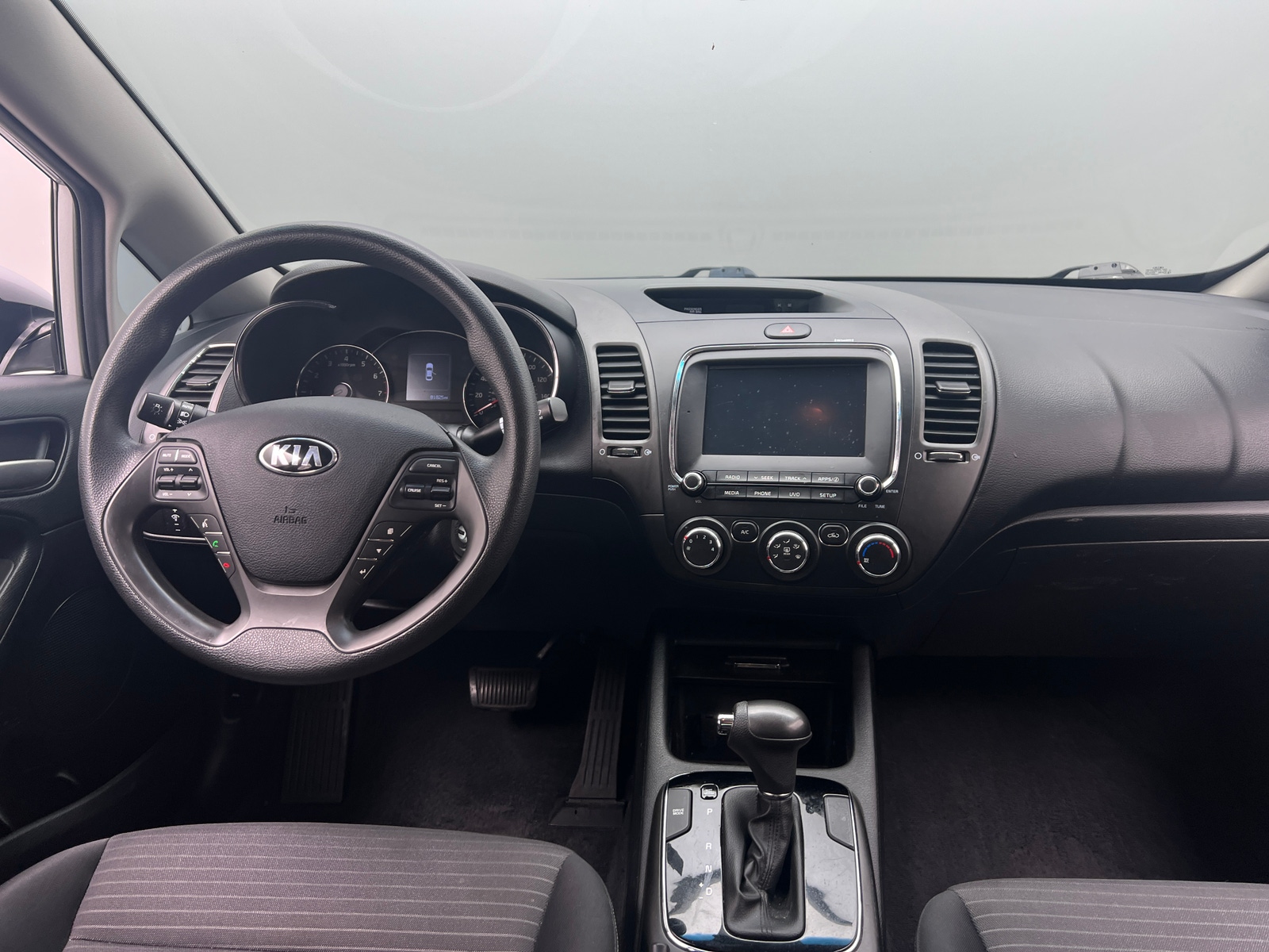 Thumbnail: 2018 Kia Forte - 3