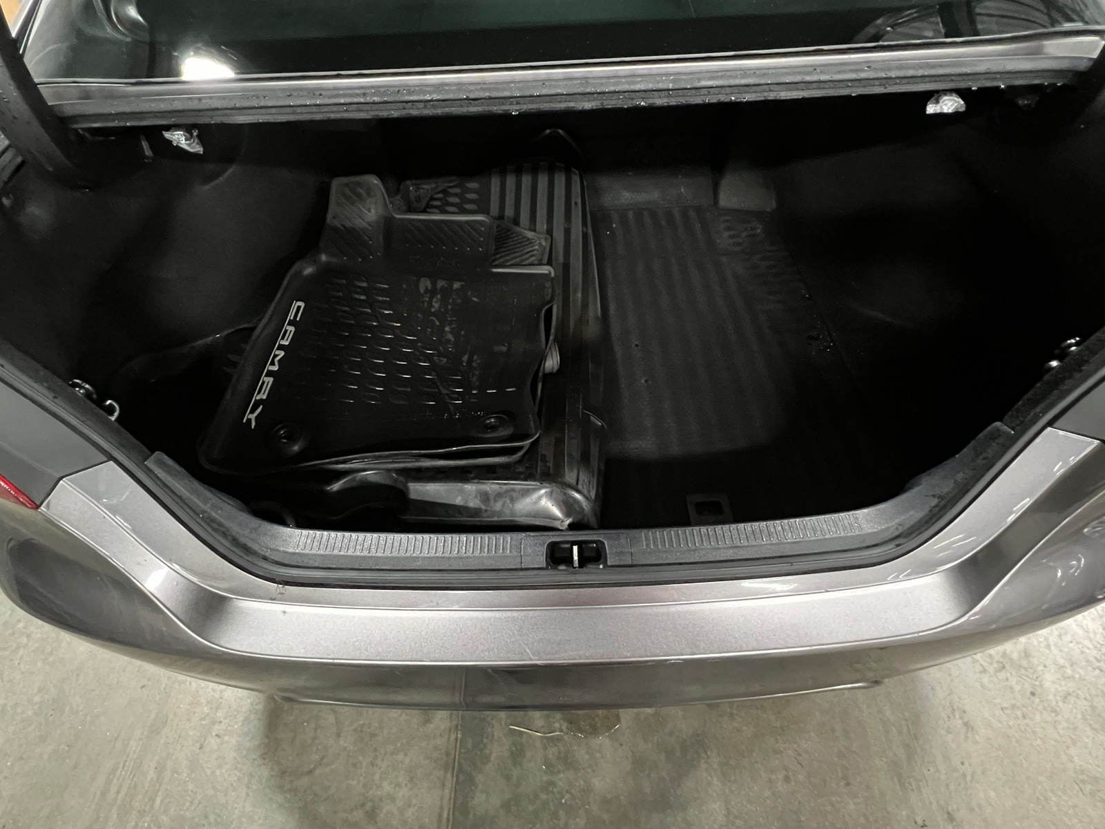 Thumbnail: 2021 Toyota Camry - 6