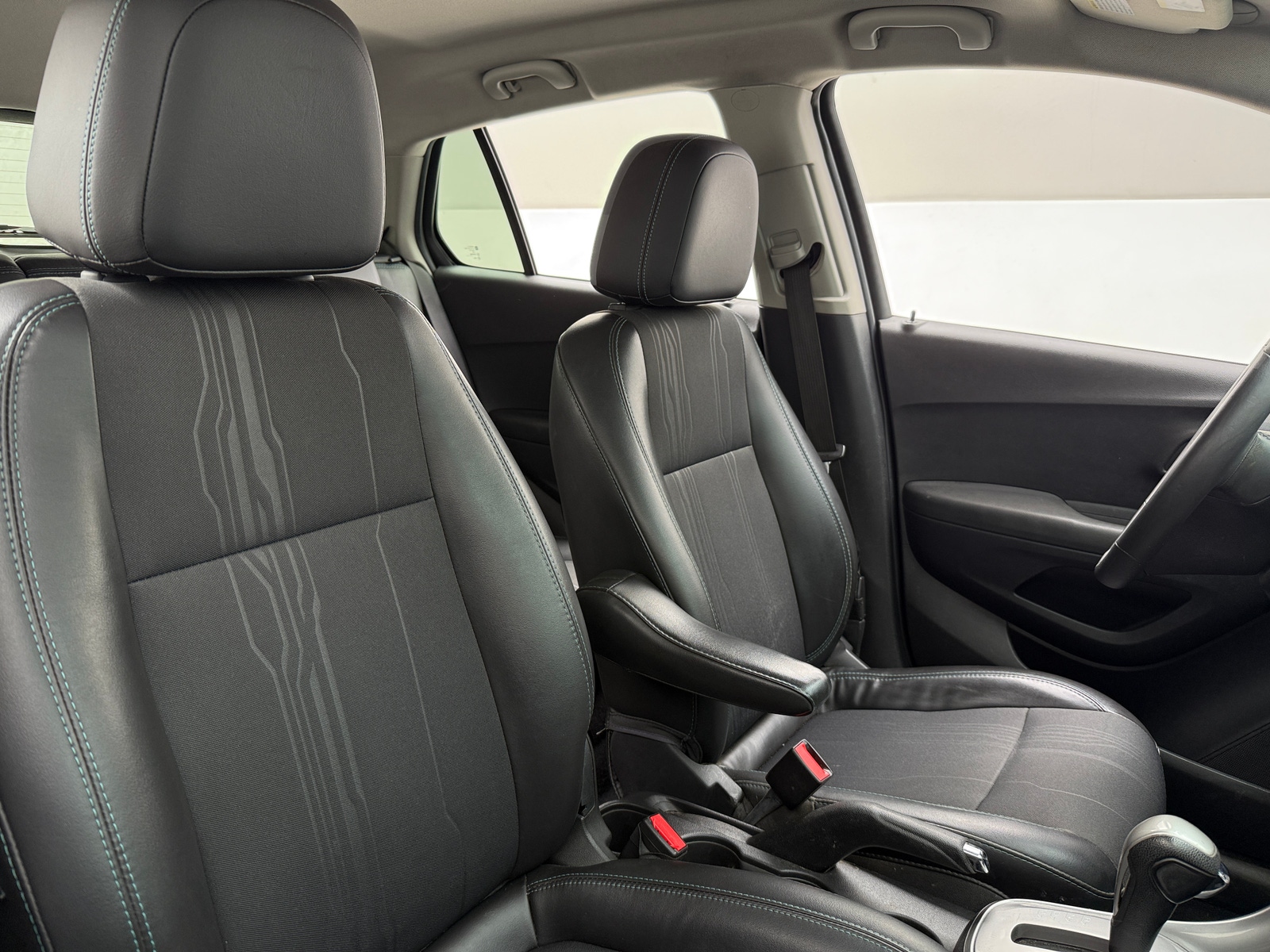 Thumbnail: 2016 Chevrolet Trax - 2