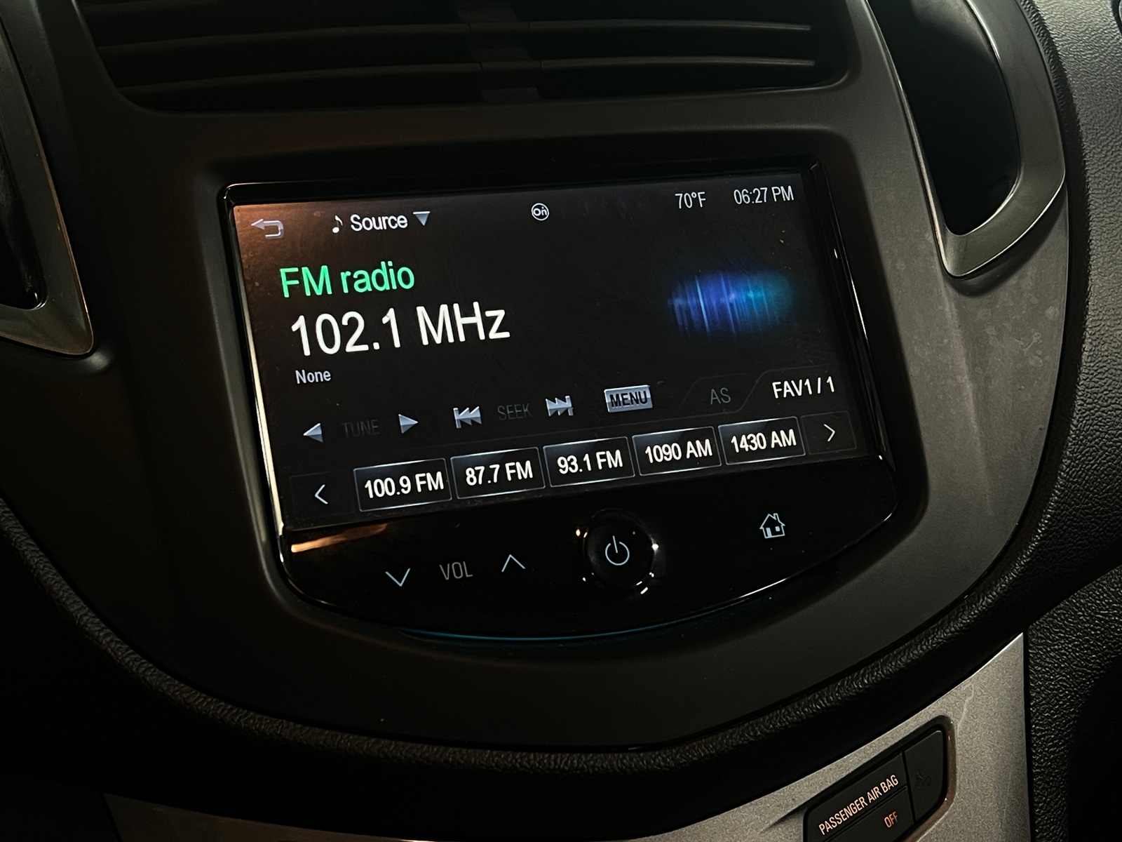 Thumbnail: 2016 Chevrolet Trax - 4