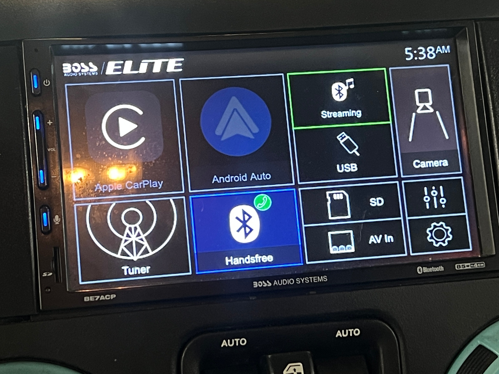 Thumbnail: 2018 Jeep Wrangler - 4