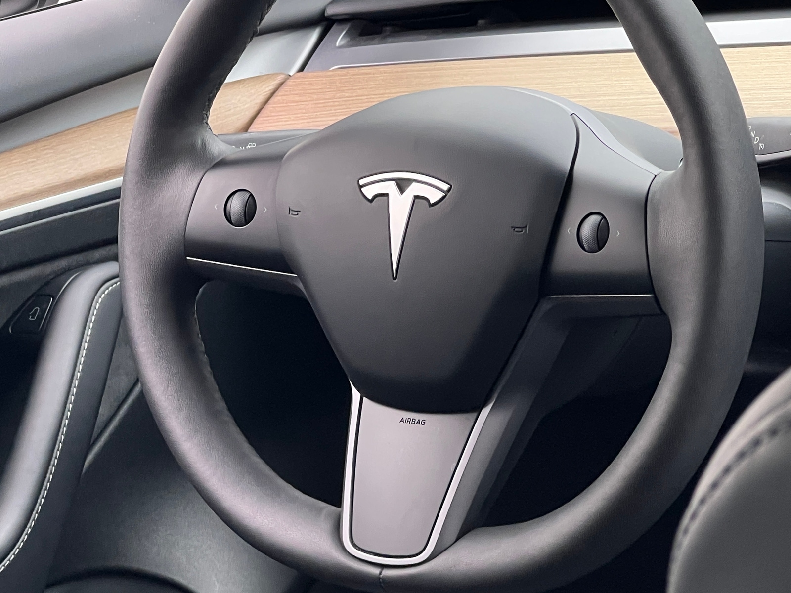 Thumbnail: 2023 Tesla Model 3 - 4