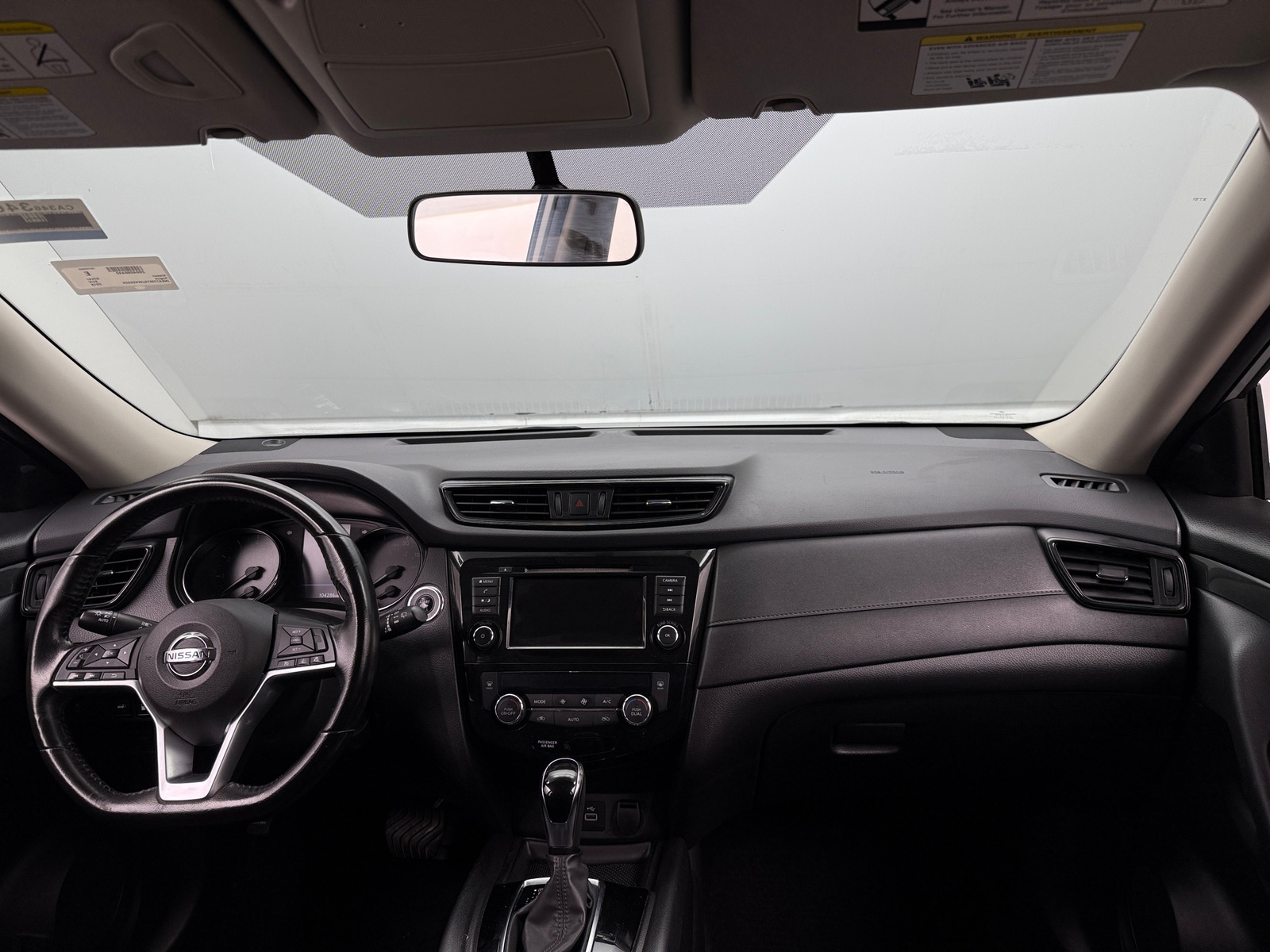 Thumbnail: 2018 Nissan Rogue - 3