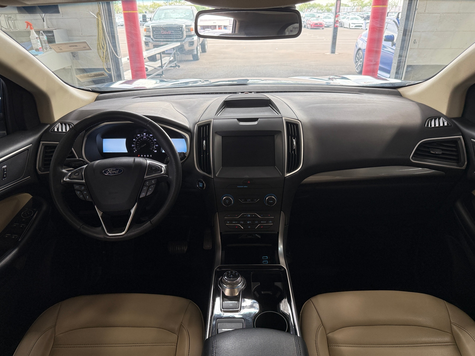 Thumbnail: 2020 Ford Edge - 2