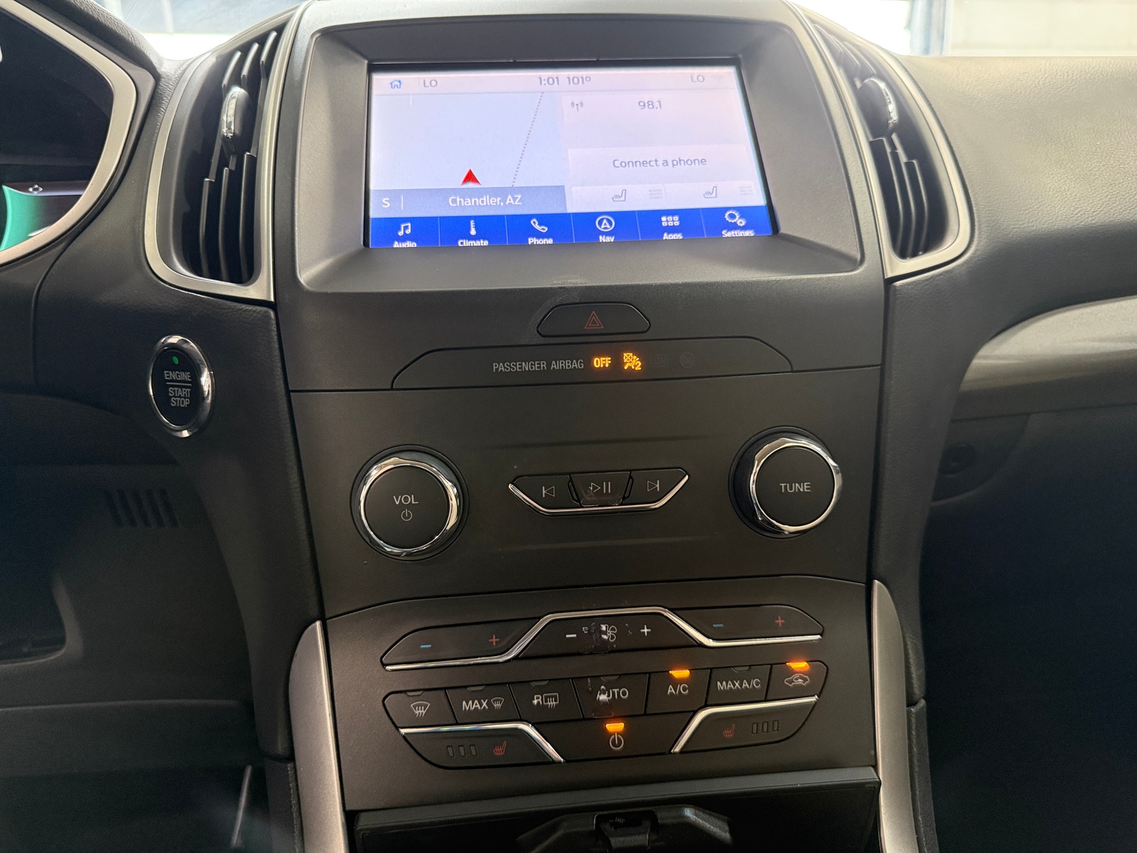 Thumbnail: 2020 Ford Edge - 3