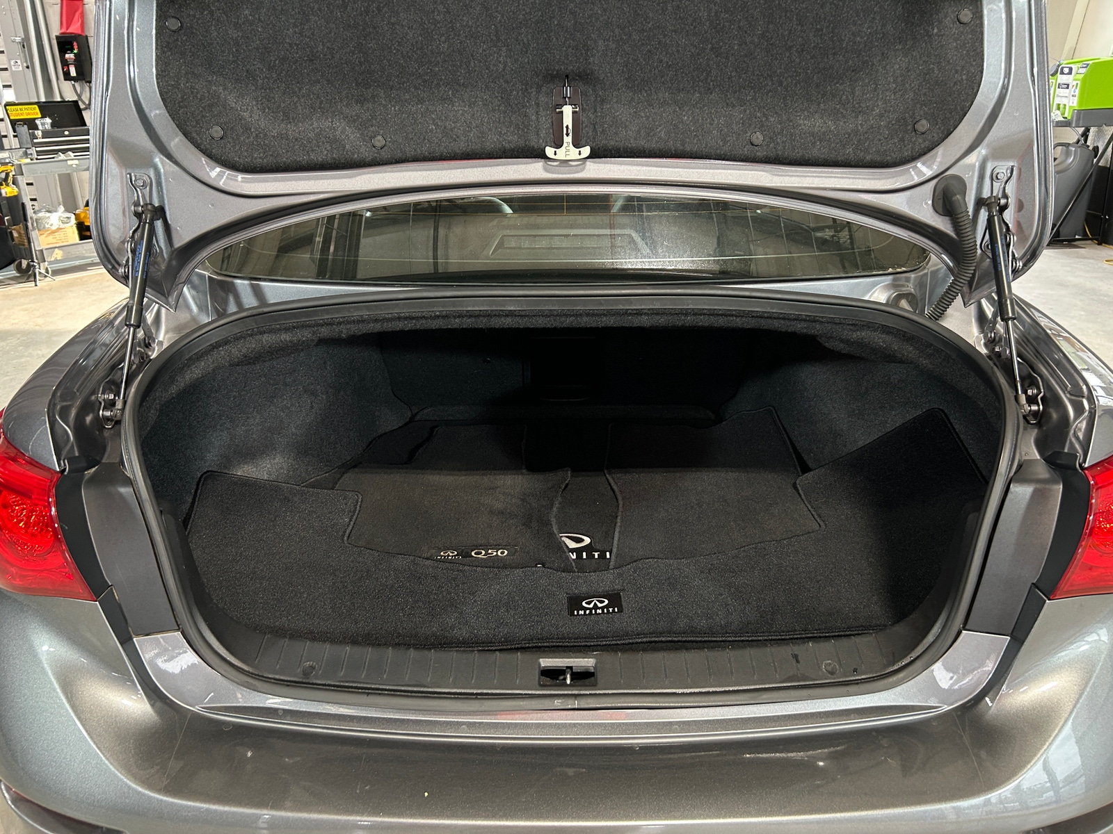 Thumbnail: 2014 INFINITI Q50 - 6