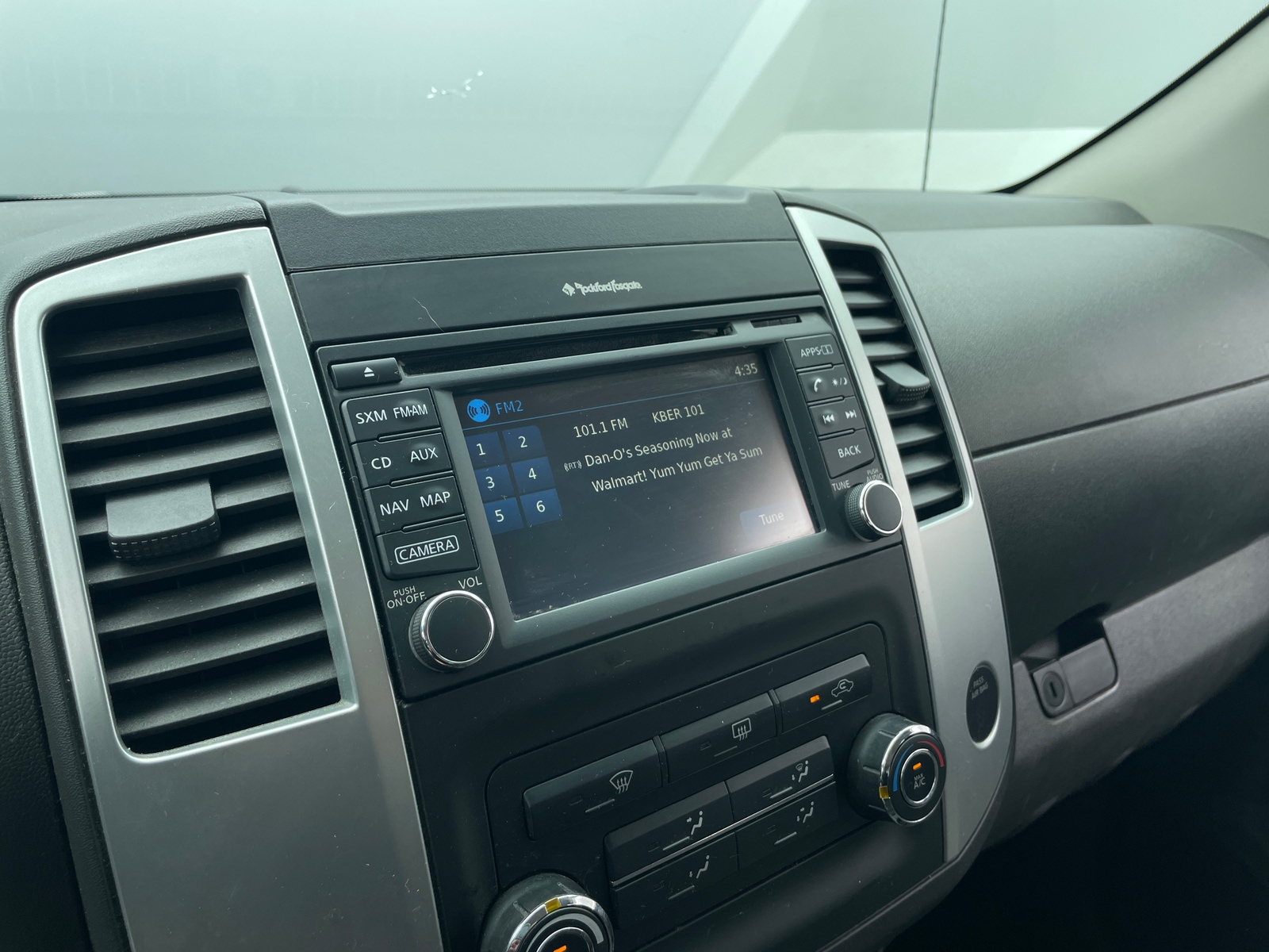 Thumbnail: 2015 Nissan Xterra - 4