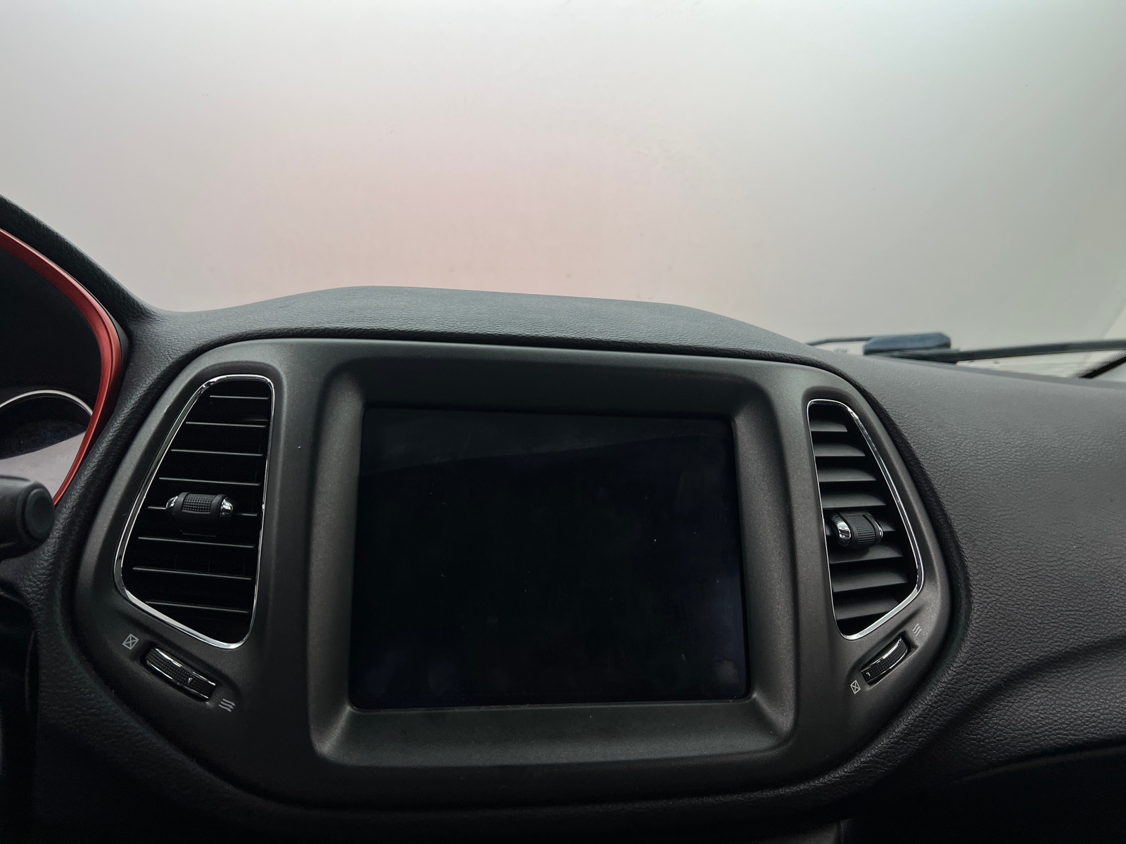 Thumbnail: 2017 Jeep Compass - 3