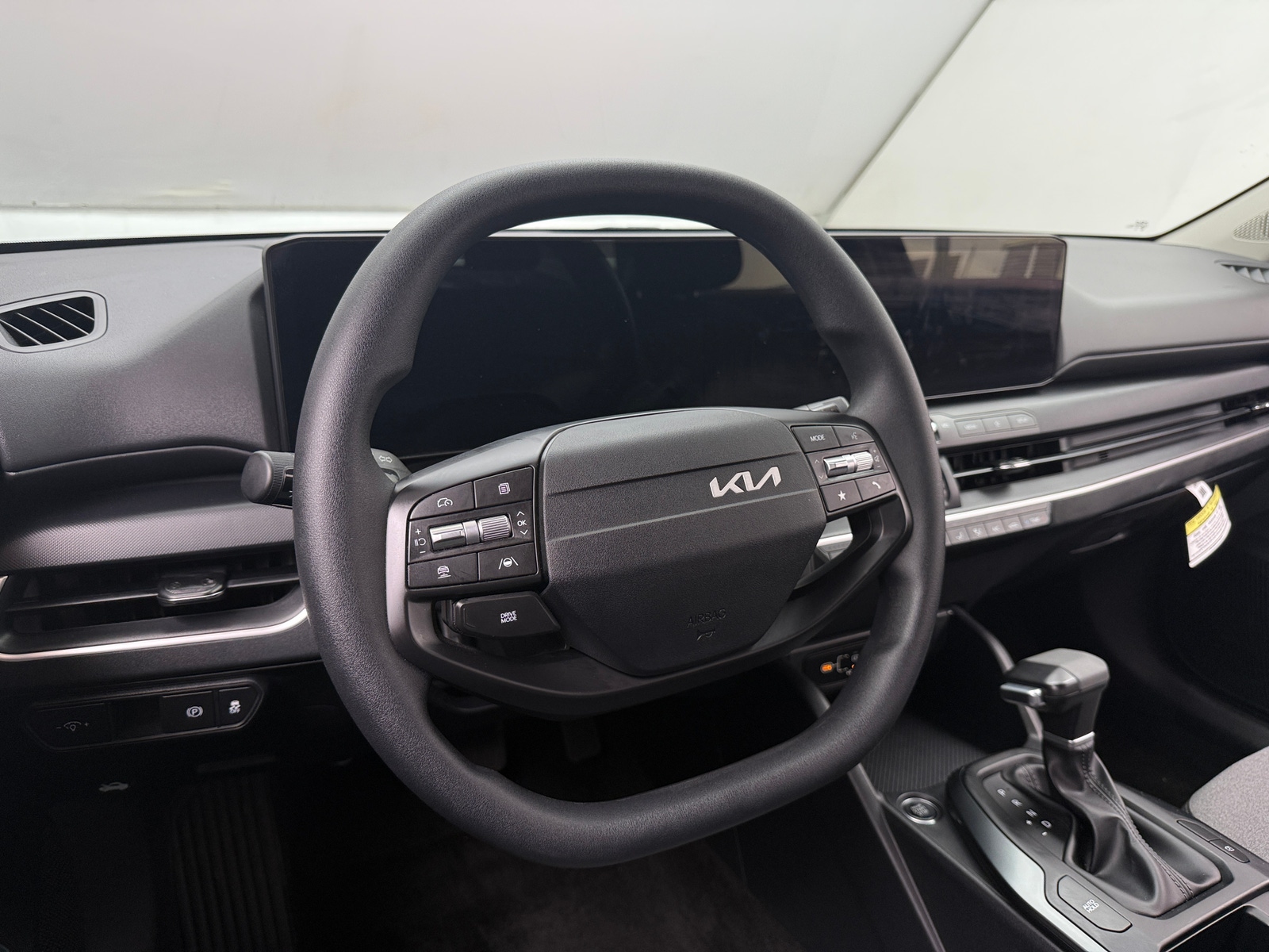 Thumbnail: 2025 Kia K4 - 5