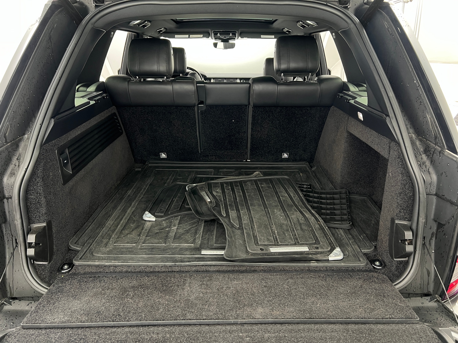 Thumbnail: 2017 Land Rover Range Rover - 6