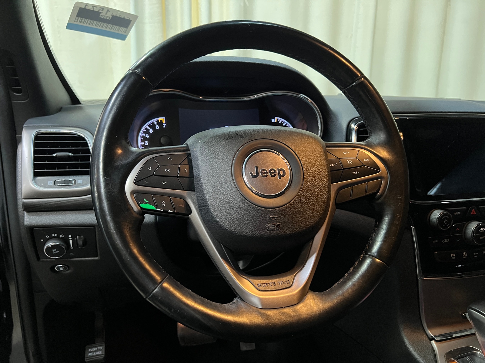 Thumbnail: 2019 Jeep Grand Cherokee - 4