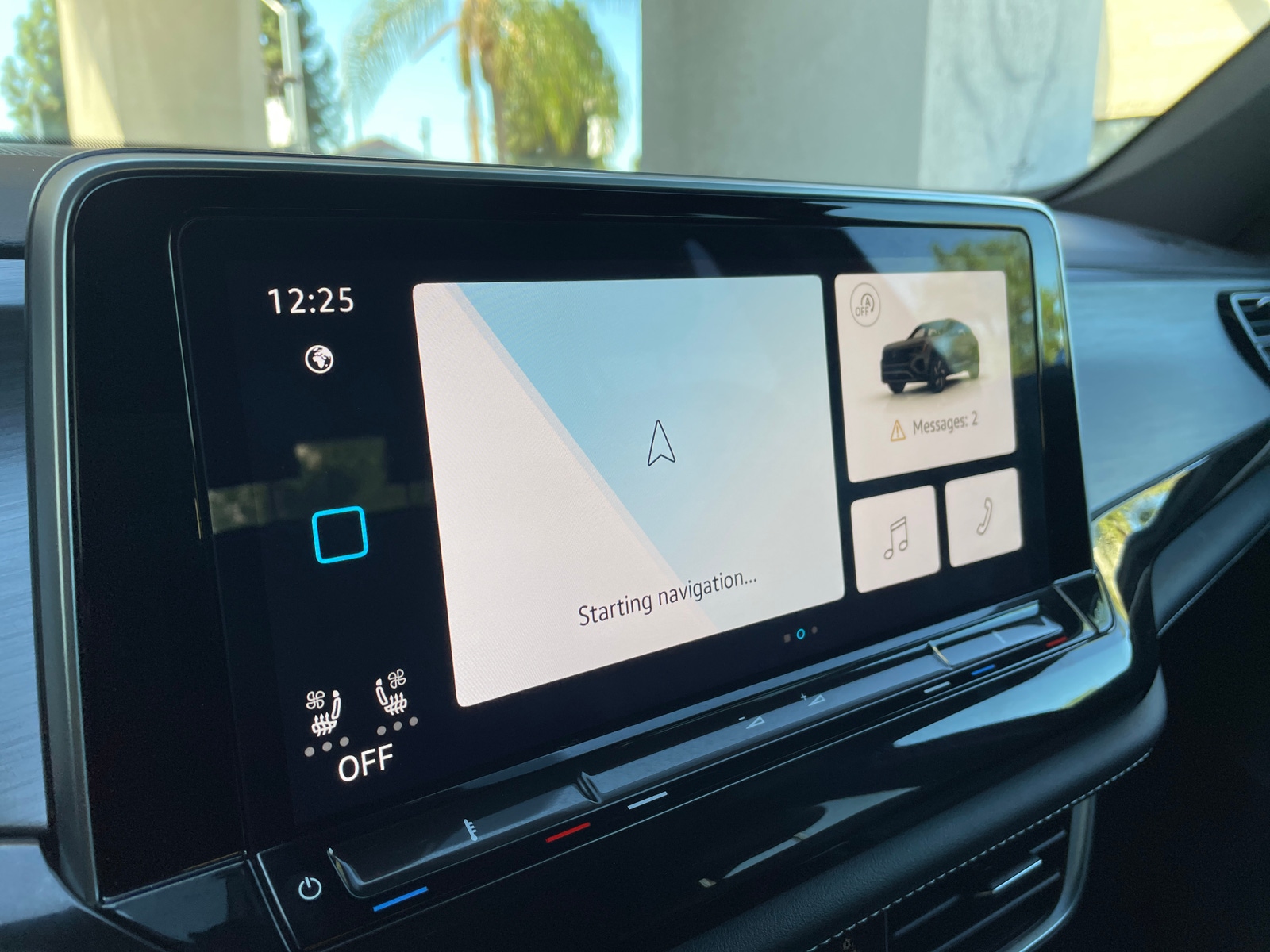 Thumbnail: 2025 Volkswagen Atlas - 4