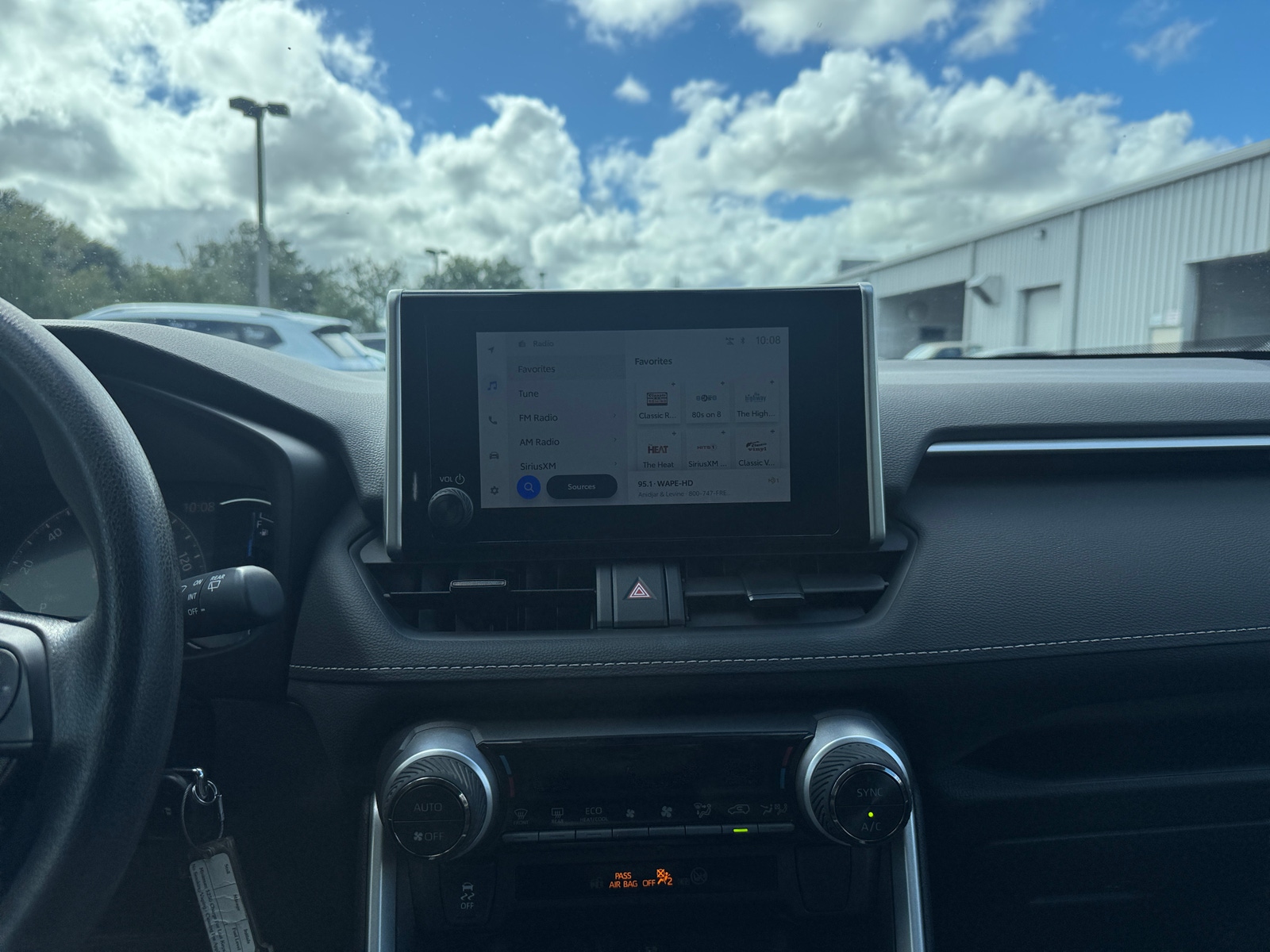 Thumbnail: 2025 Toyota RAV4 - 4