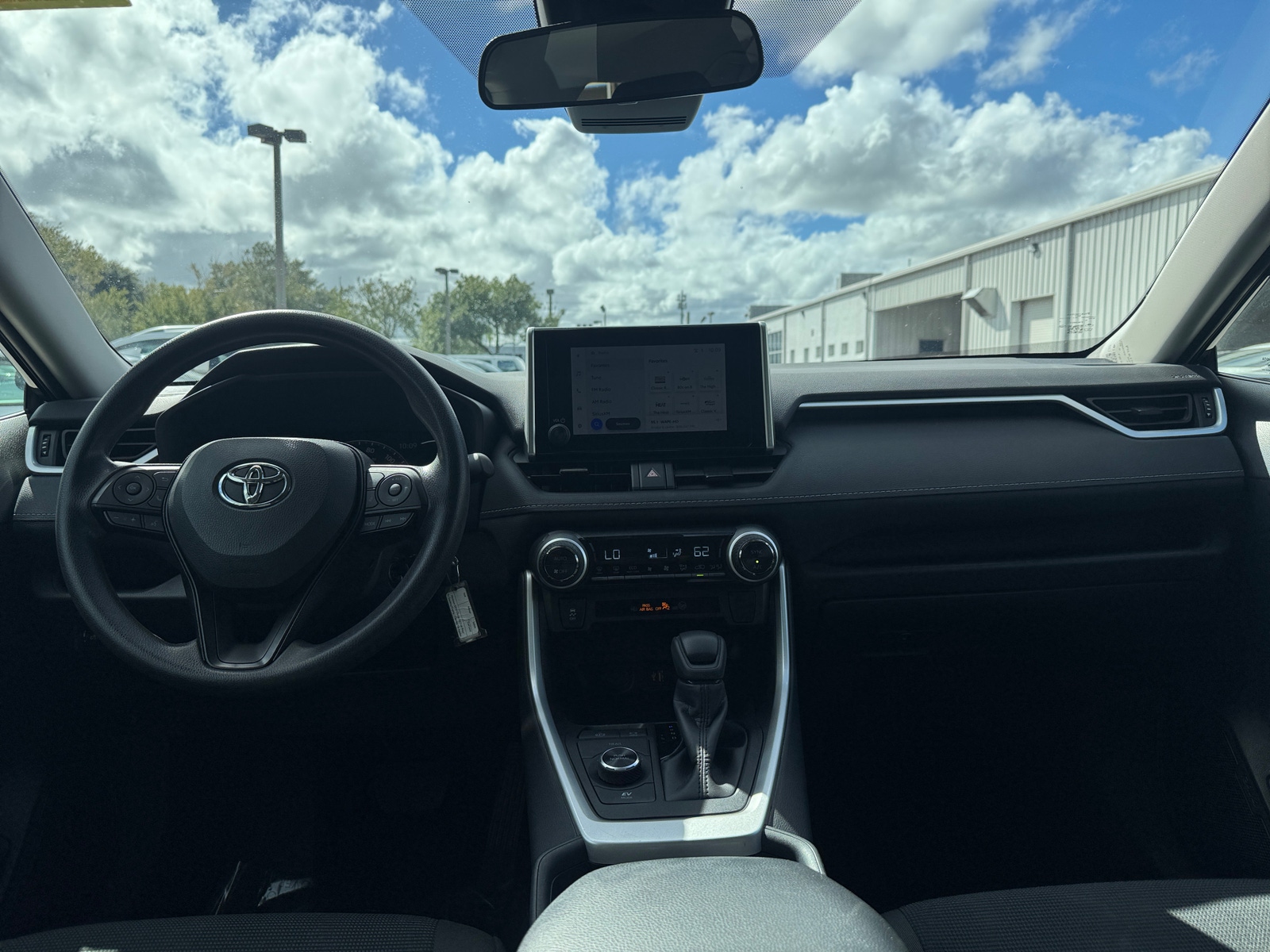 Thumbnail: 2025 Toyota RAV4 - 3