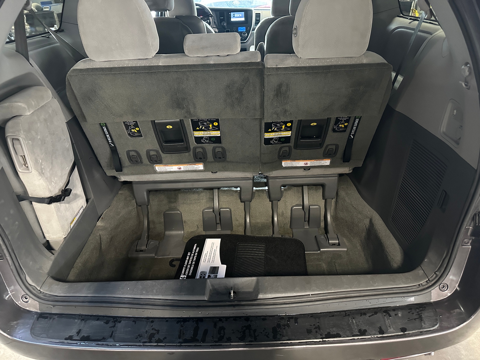 Thumbnail: 2015 Toyota Sienna - 7