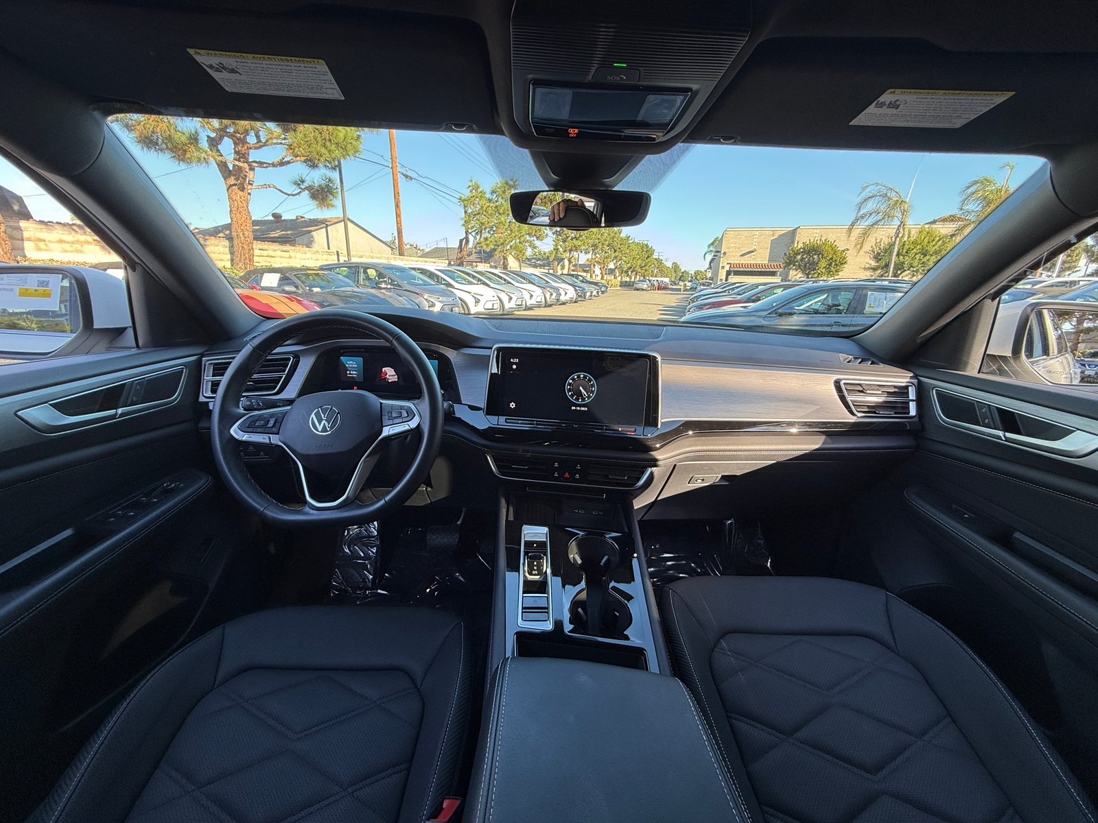 Thumbnail: 2025 Volkswagen Atlas - 3