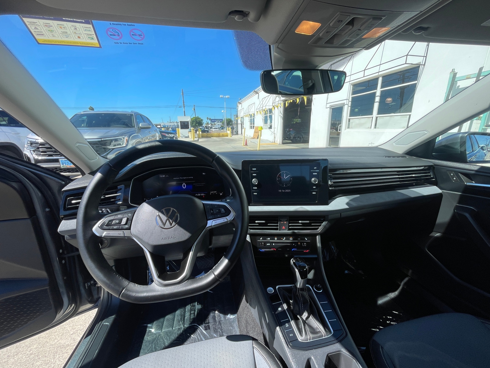 Thumbnail: 2025 Volkswagen Jetta - 2