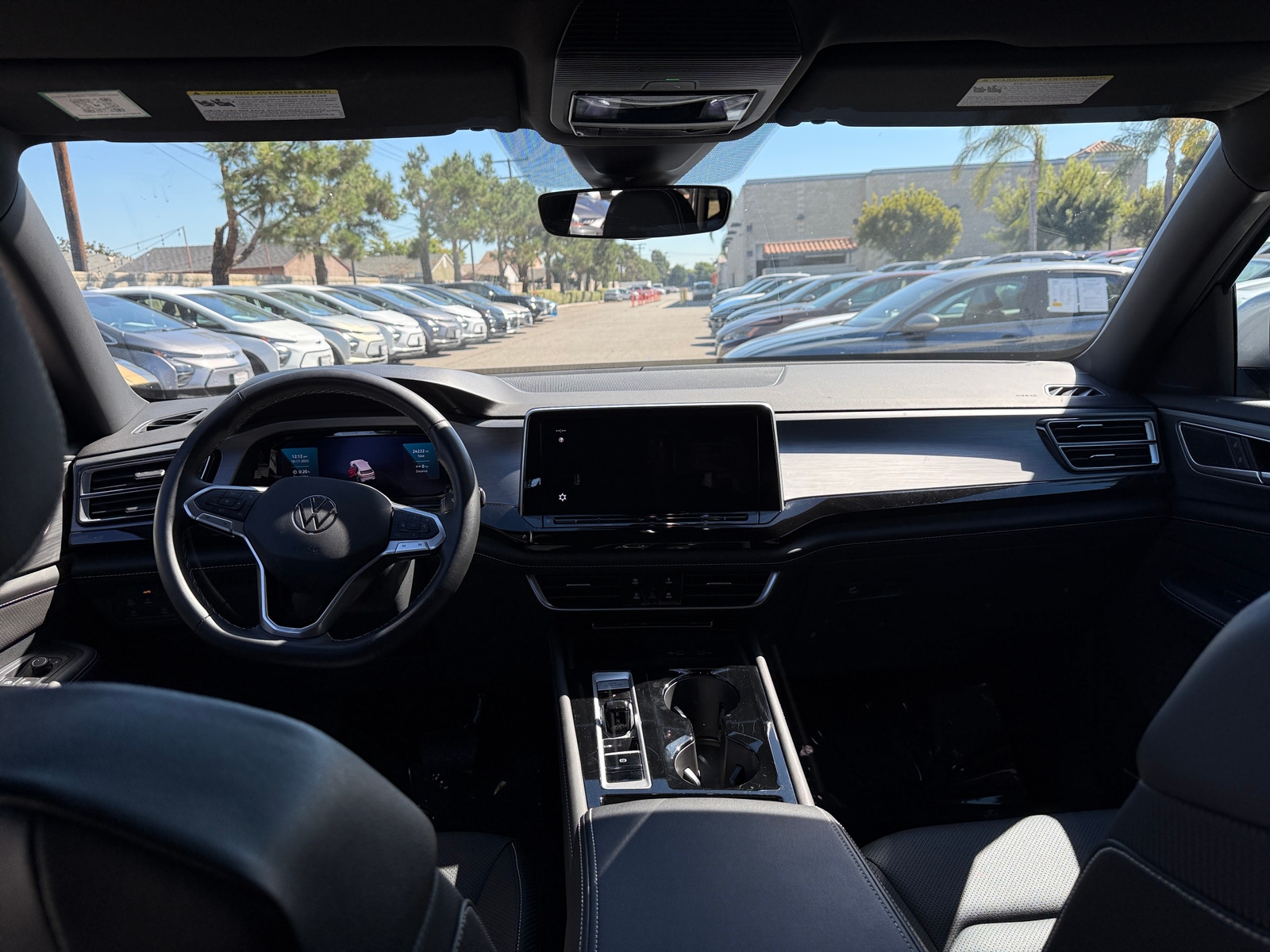 Thumbnail: 2025 Volkswagen Atlas - 3