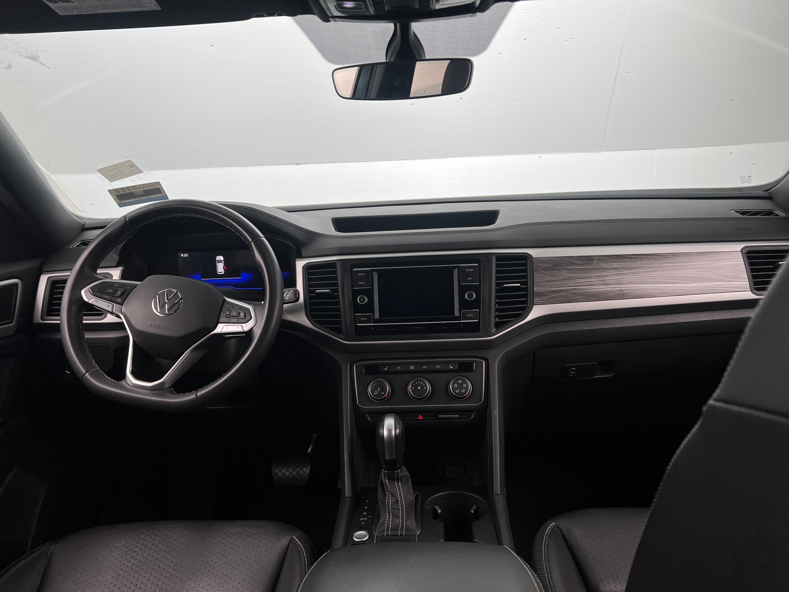 Thumbnail: 2022 Volkswagen Atlas - 2