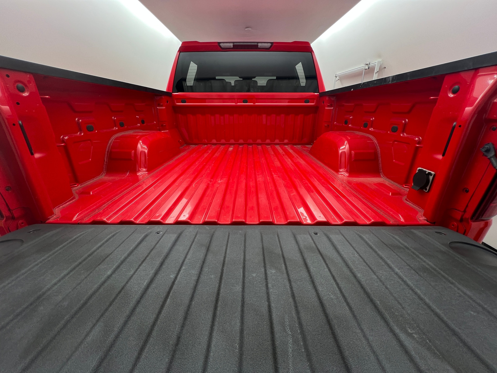 Thumbnail: 2023 Chevrolet Silverado 1500 - 7