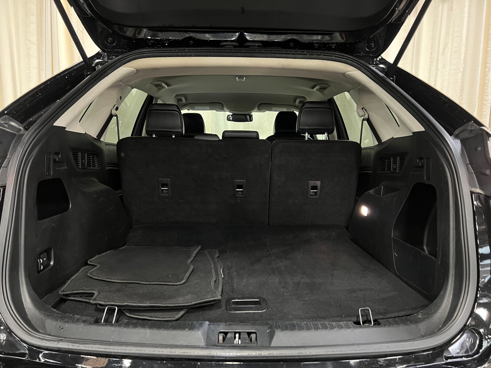 Thumbnail: 2024 Ford Edge - 6