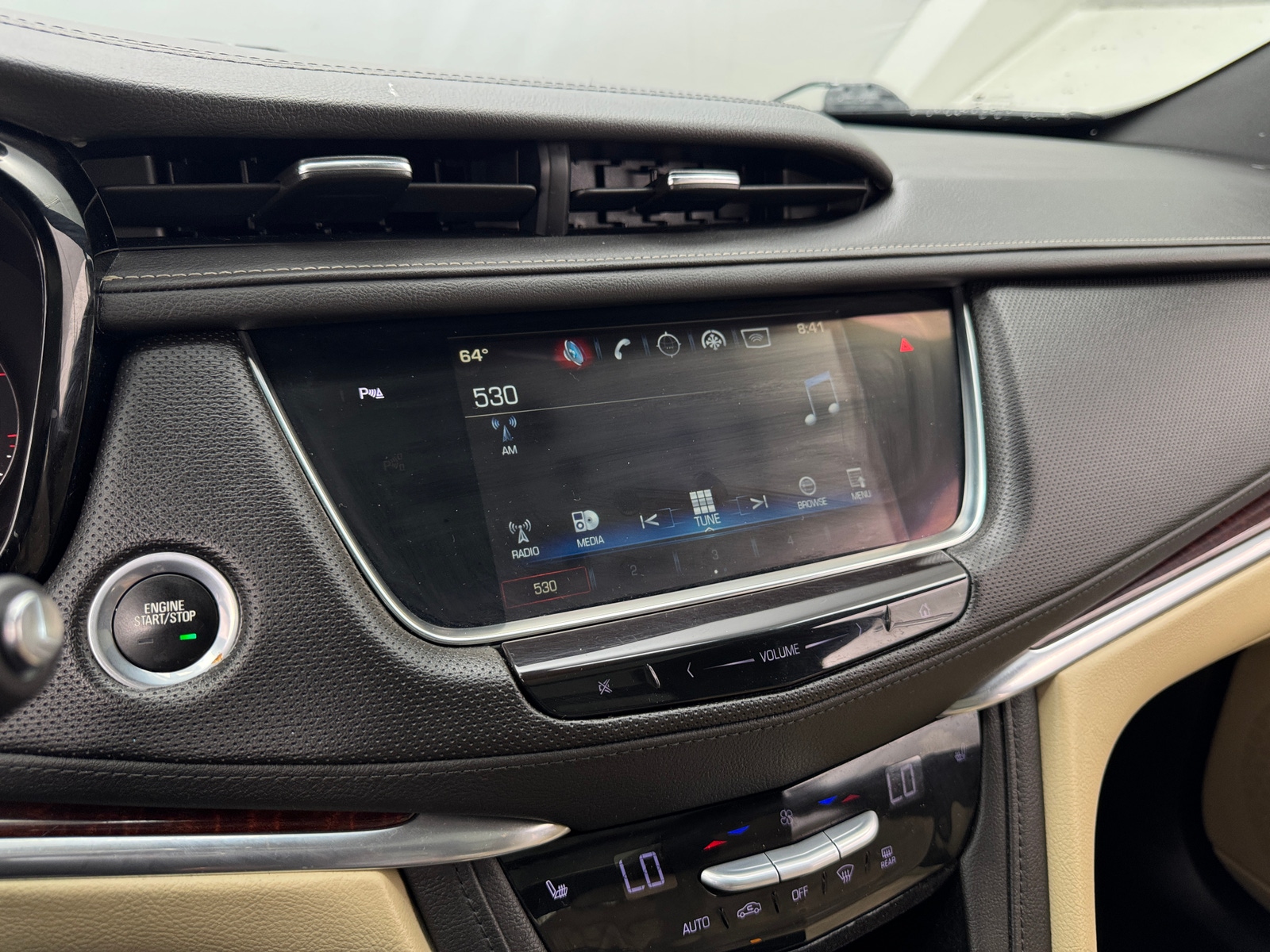 Thumbnail: 2017 Cadillac XT5 - 3