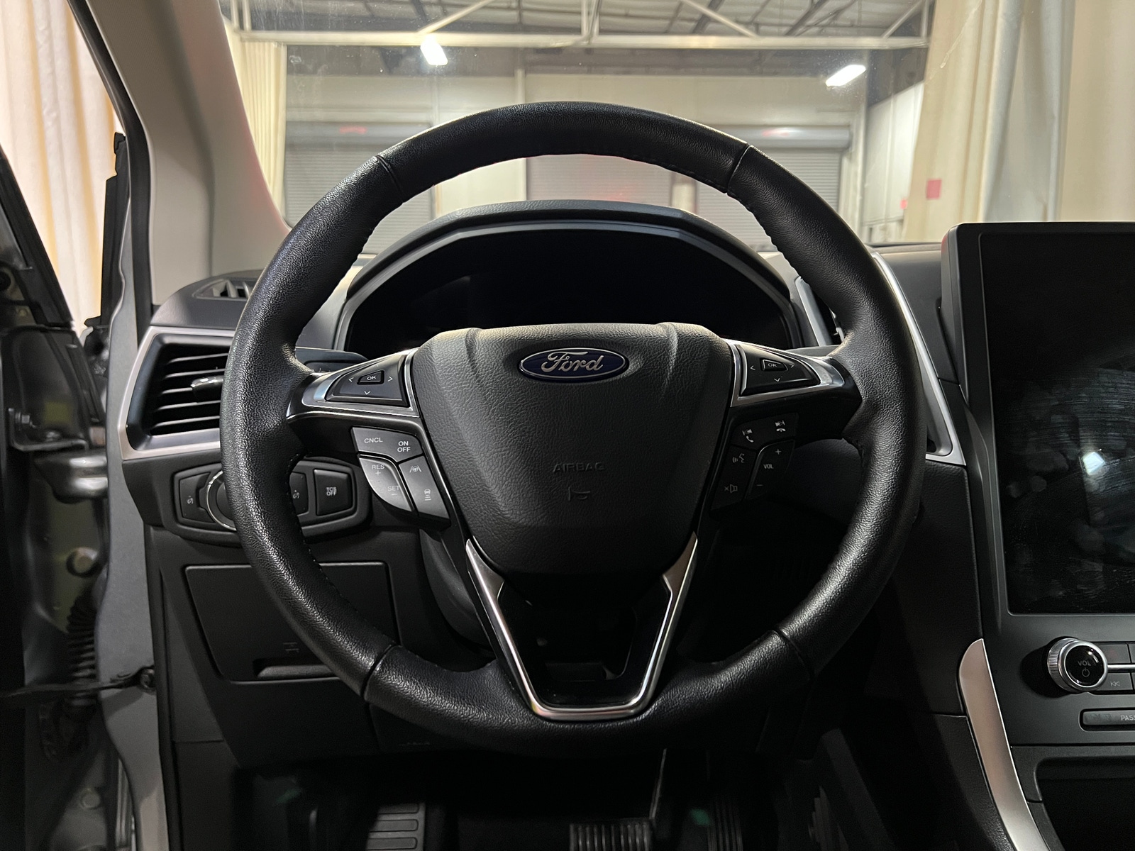 Thumbnail: 2024 Ford Edge - 4