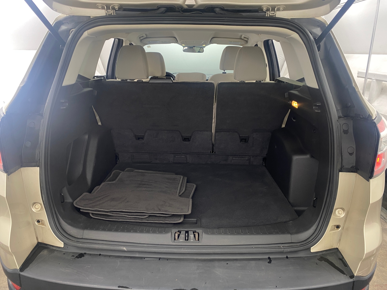 Thumbnail: 2017 Ford Escape - 6